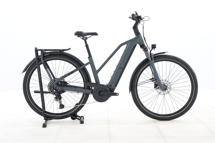 Cube Kathmandu Hybrid ONE 800 2025