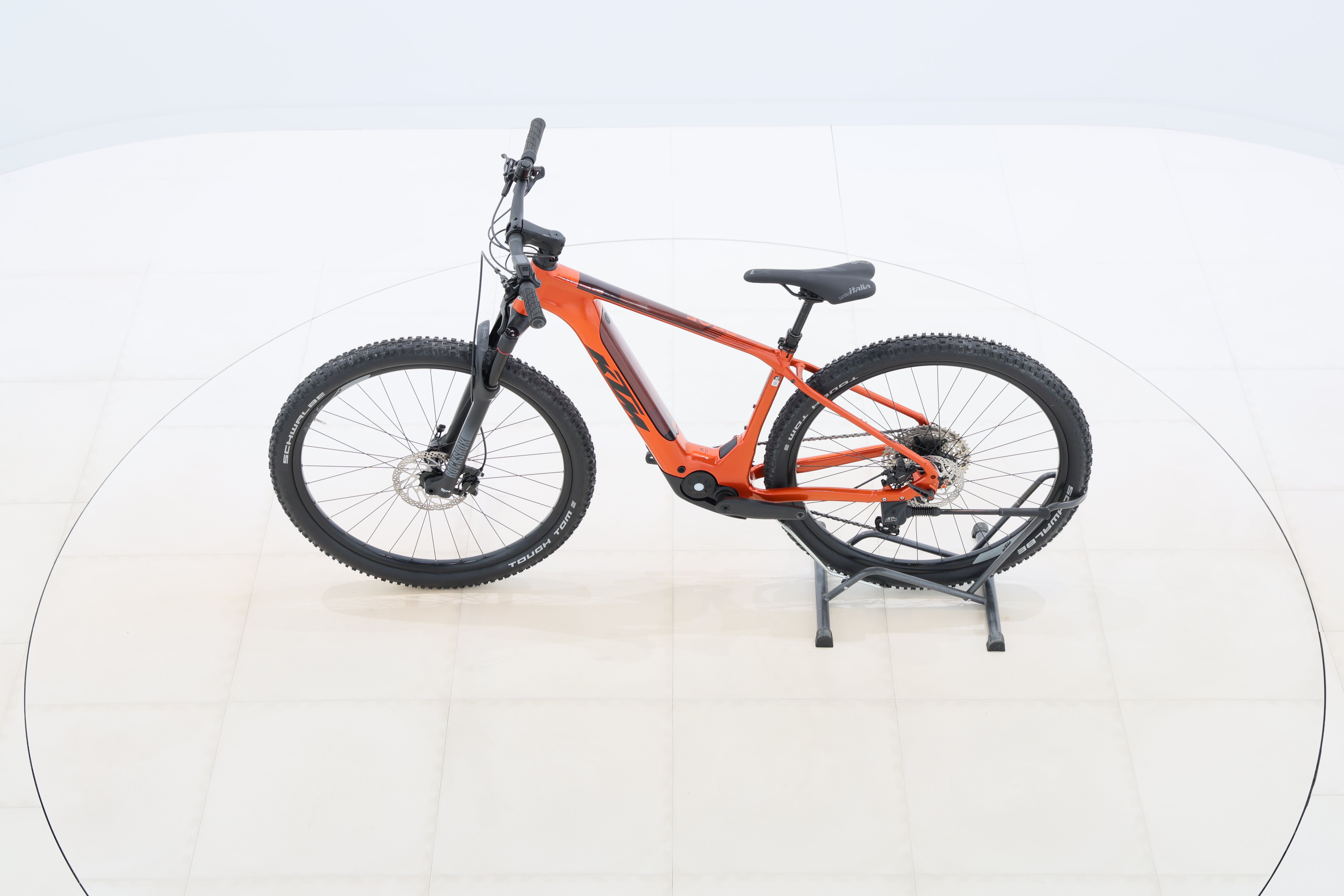 c1ff7ebf-4f16-4e96-8ff7-e9964b38021a