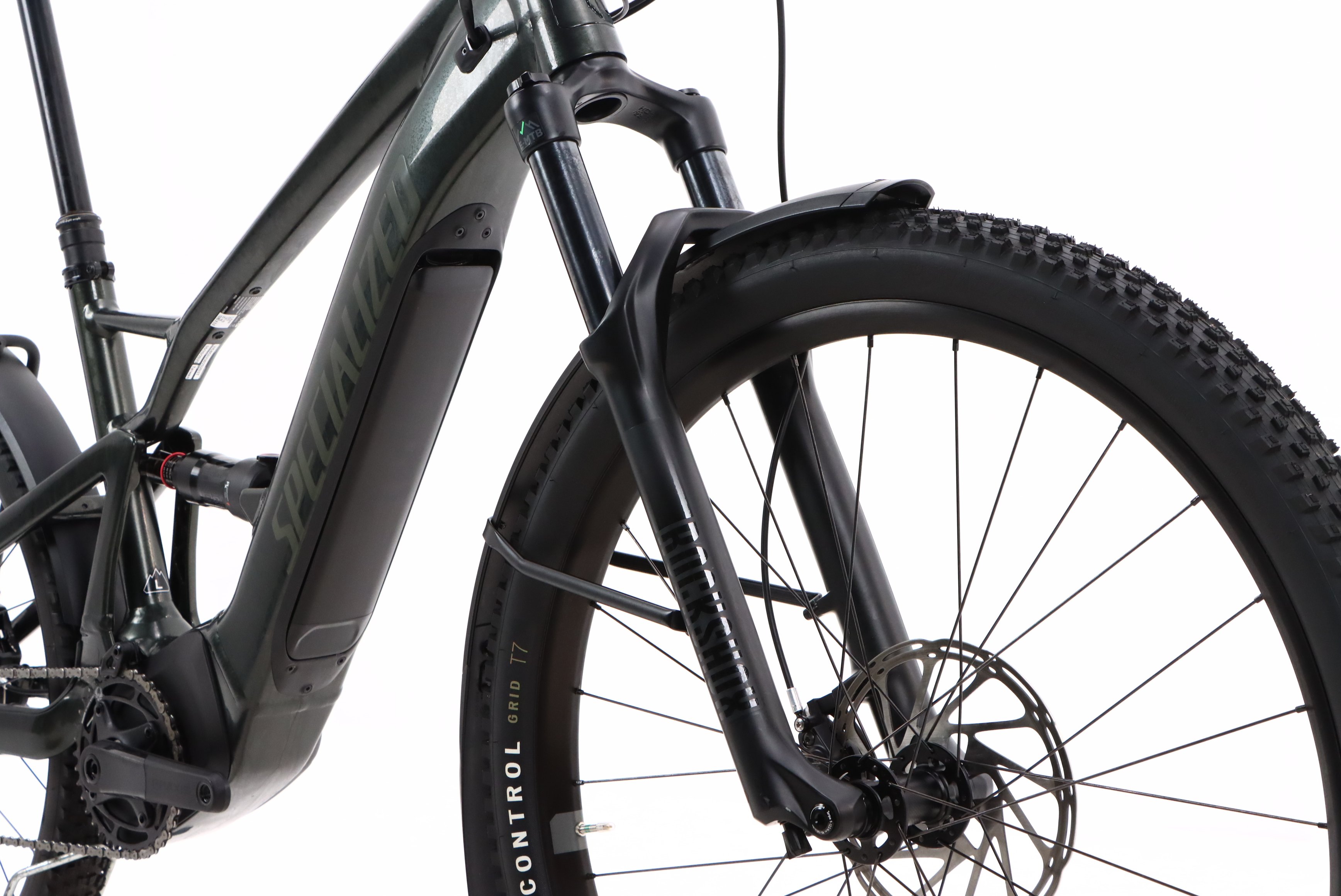 d4c9bbe9-1408-40fe-a9e1-2a94f79abe5f