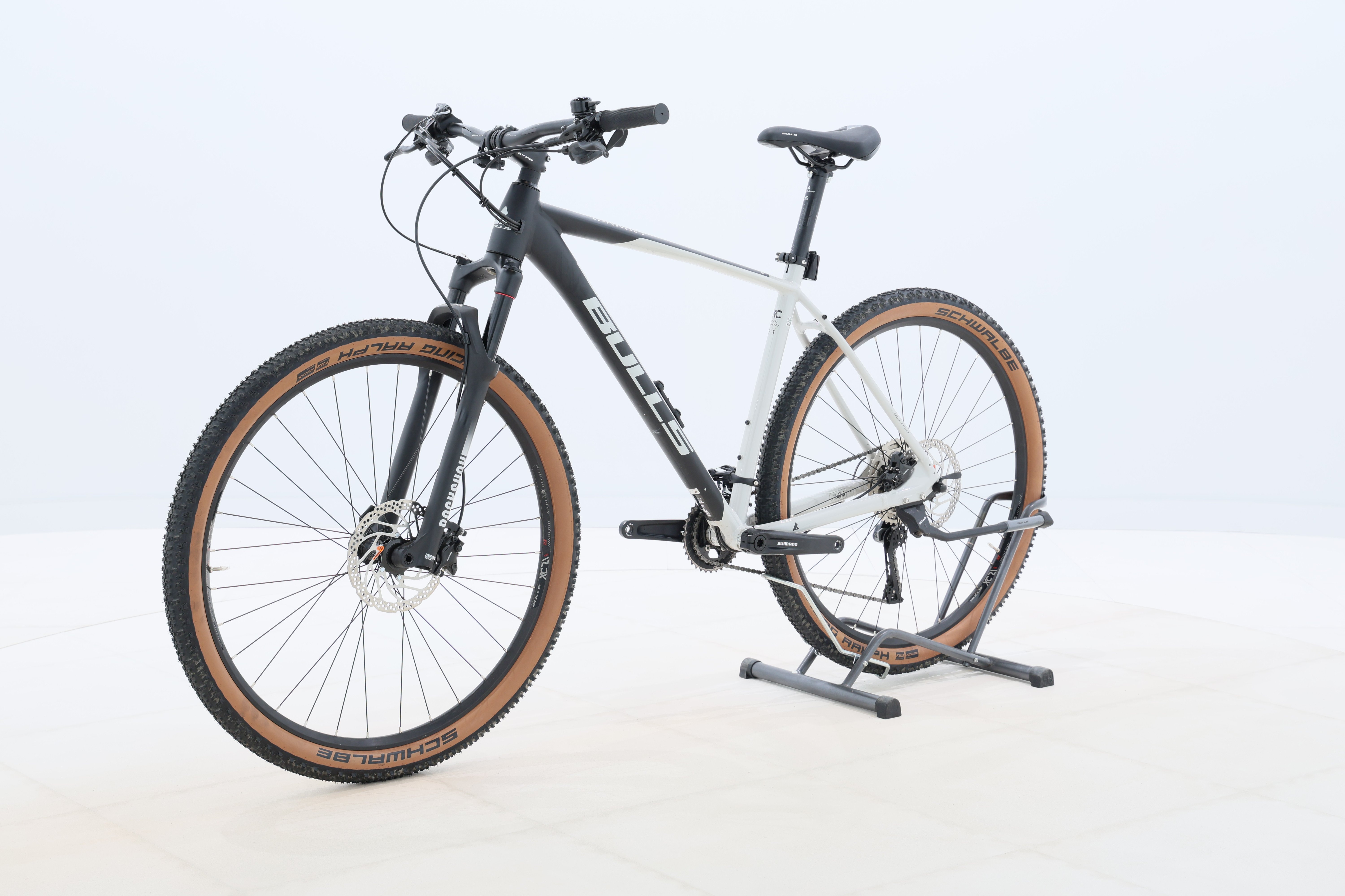 b3ec0740-3ccb-4445-b464-d6c6c56d135e