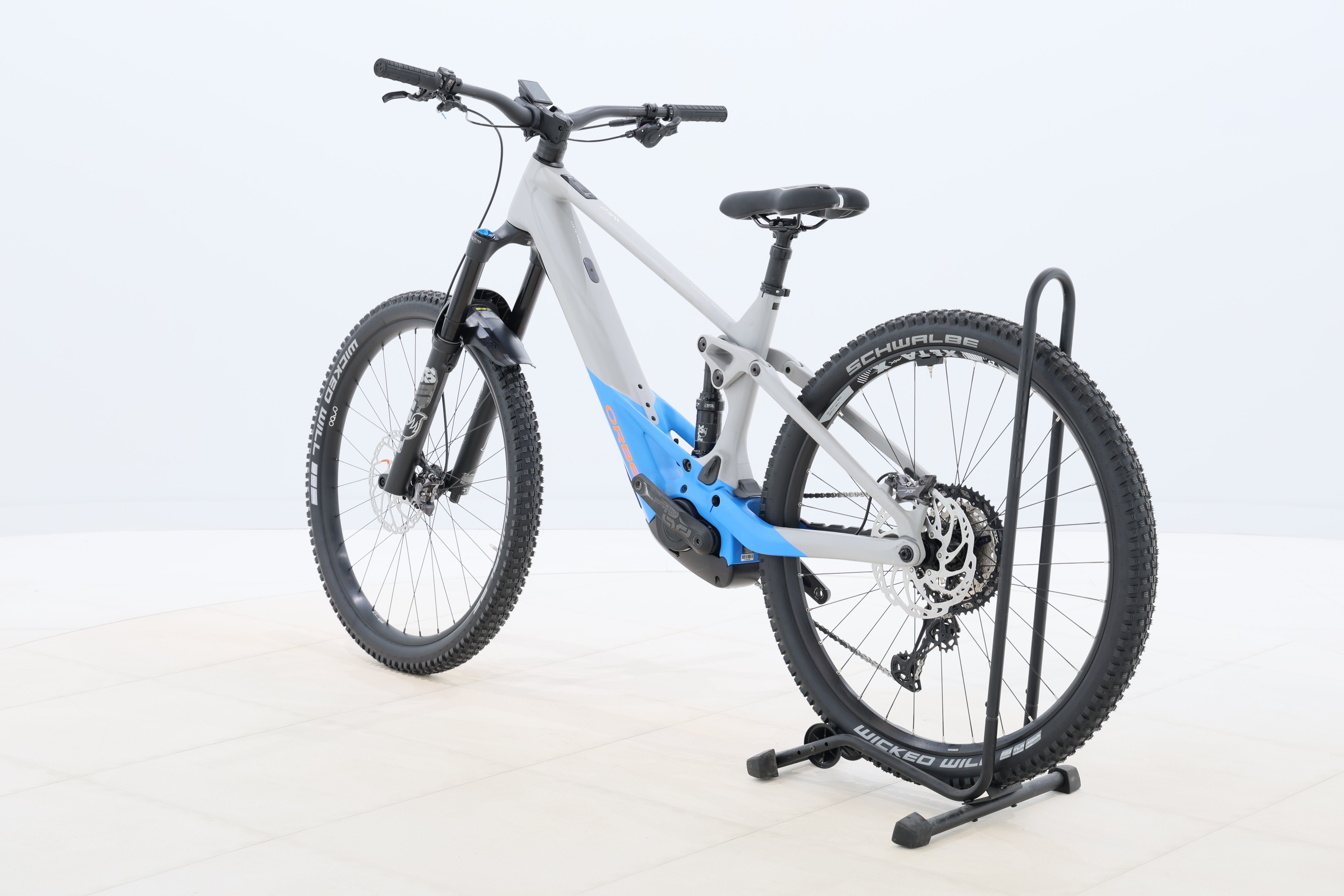 cd9bc1eb-012b-4e3d-99b0-d67bc3602e24