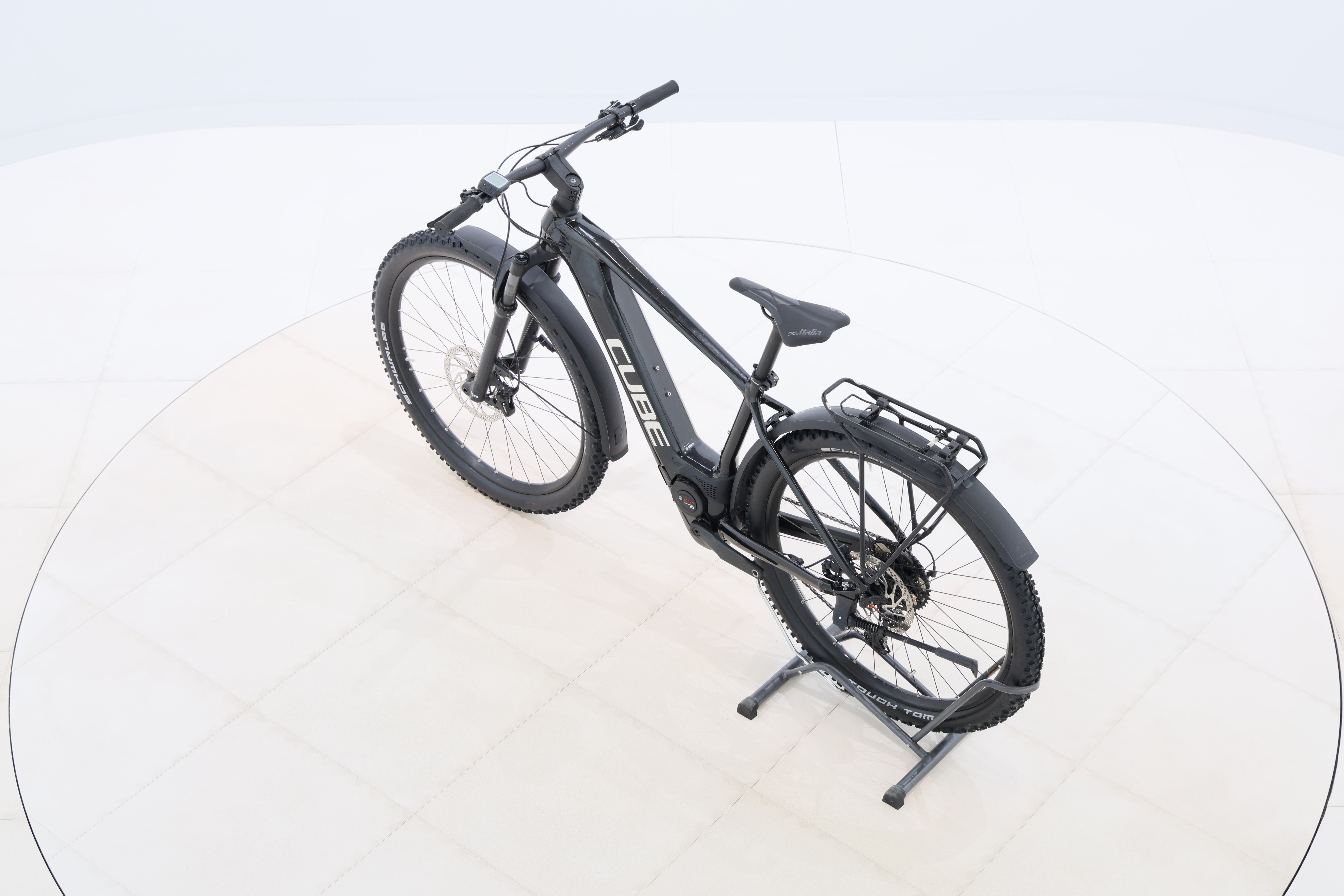 dfc3995a-9124-48cf-b9f3-8b551b97f0b1