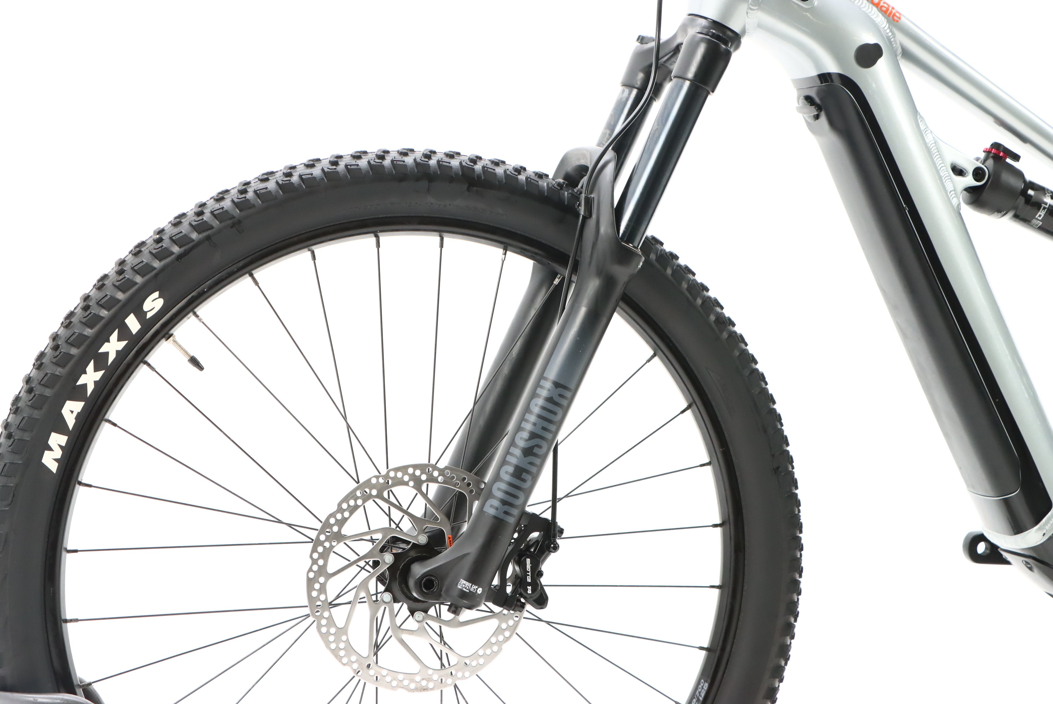 6aa53573-36a3-4b43-8d77-aa30518ad88c