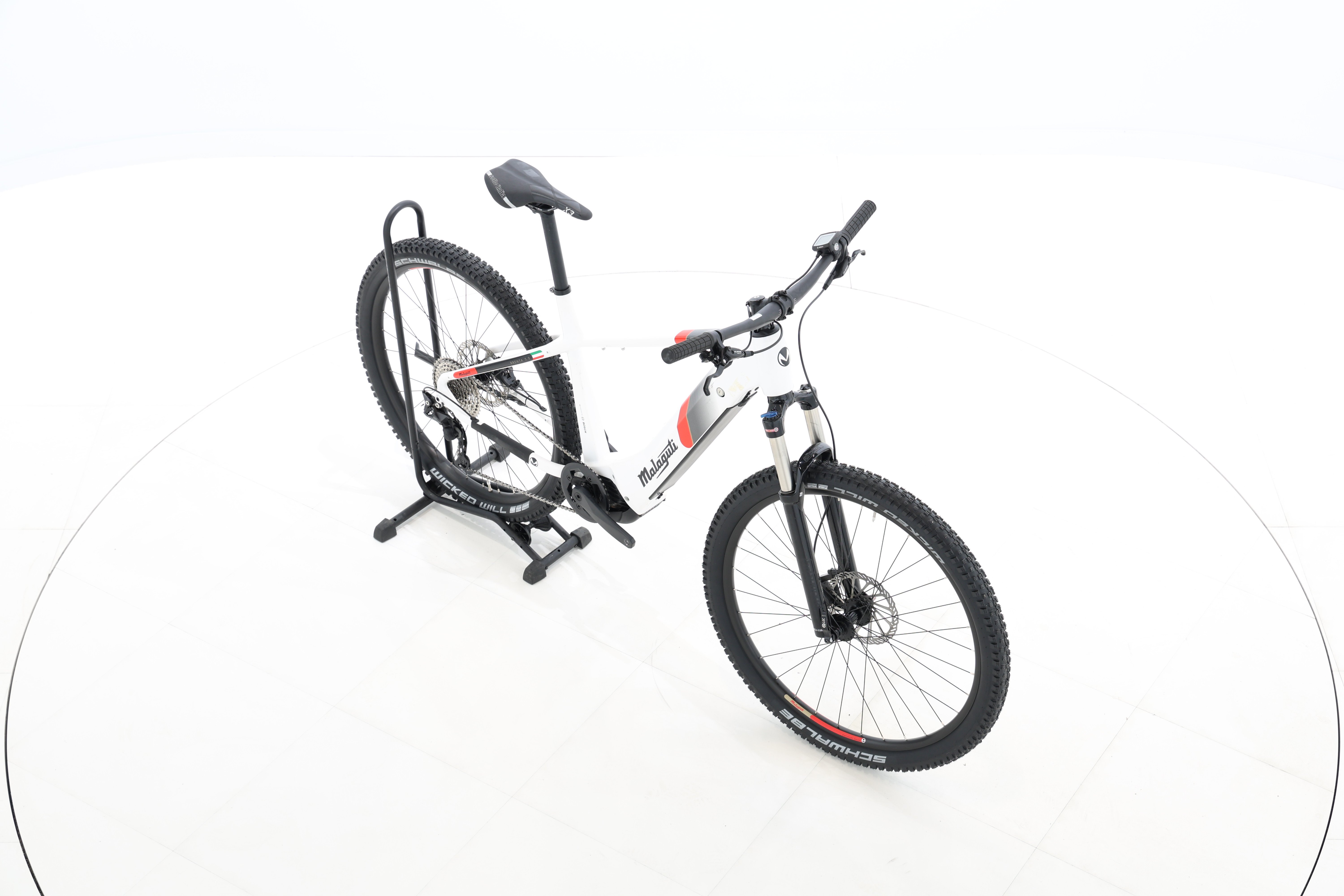 d162d83e-2226-4c5b-913d-87cda3b881c9