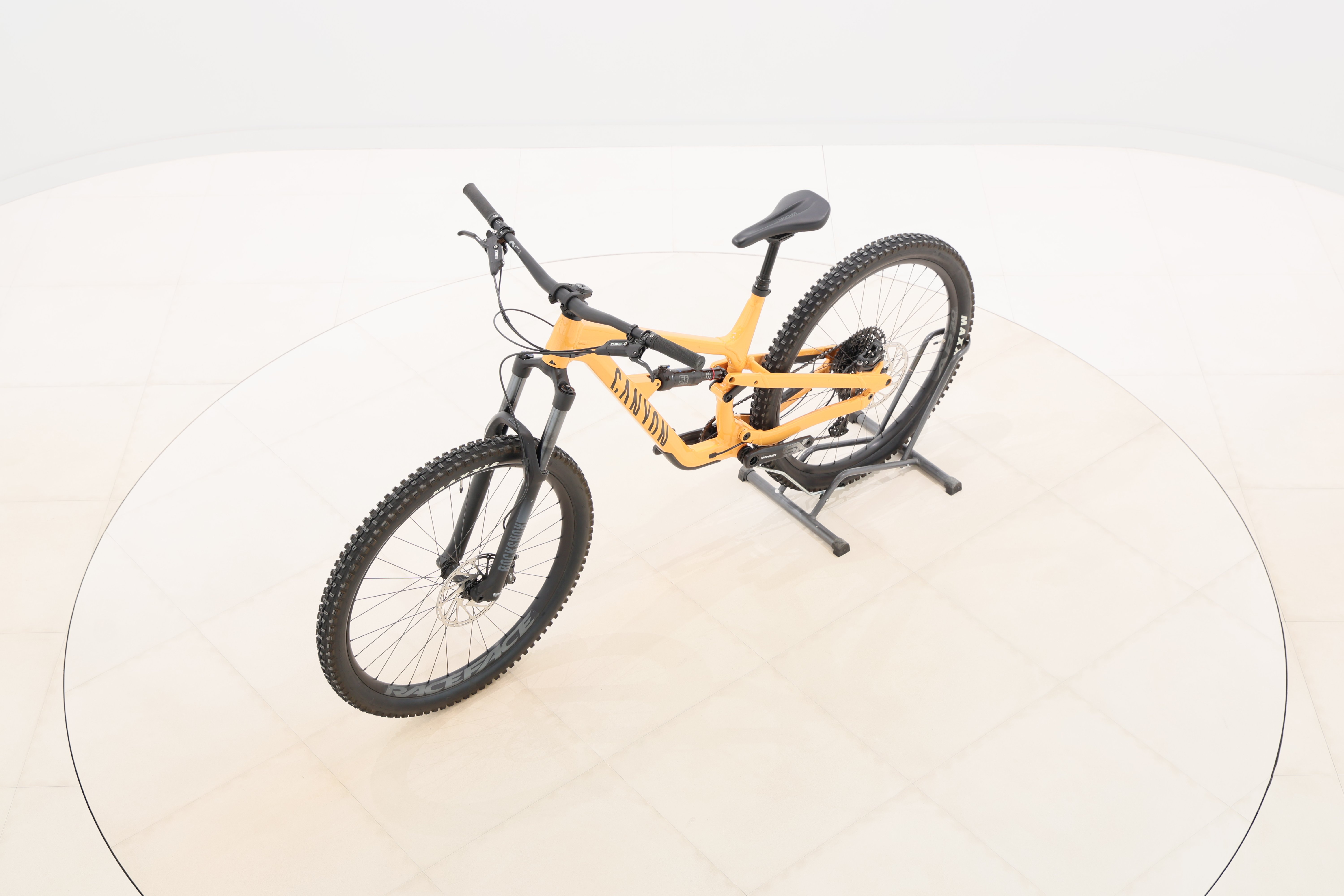 0ec49b86-2dca-4b0b-b70d-4d60b0f1e447