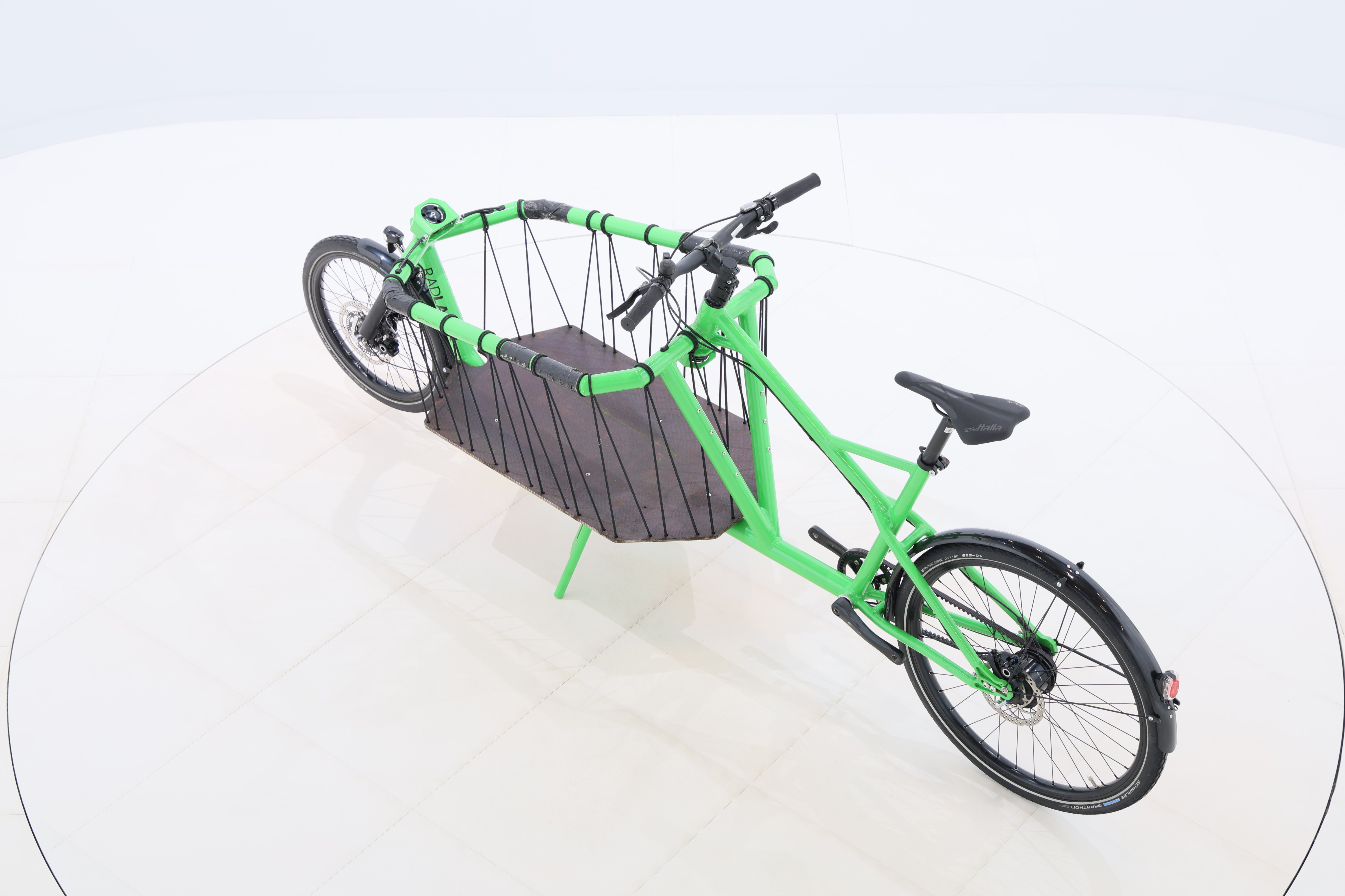 d83ca05f-1e7a-4fbb-9ad6-b3d706f328eb