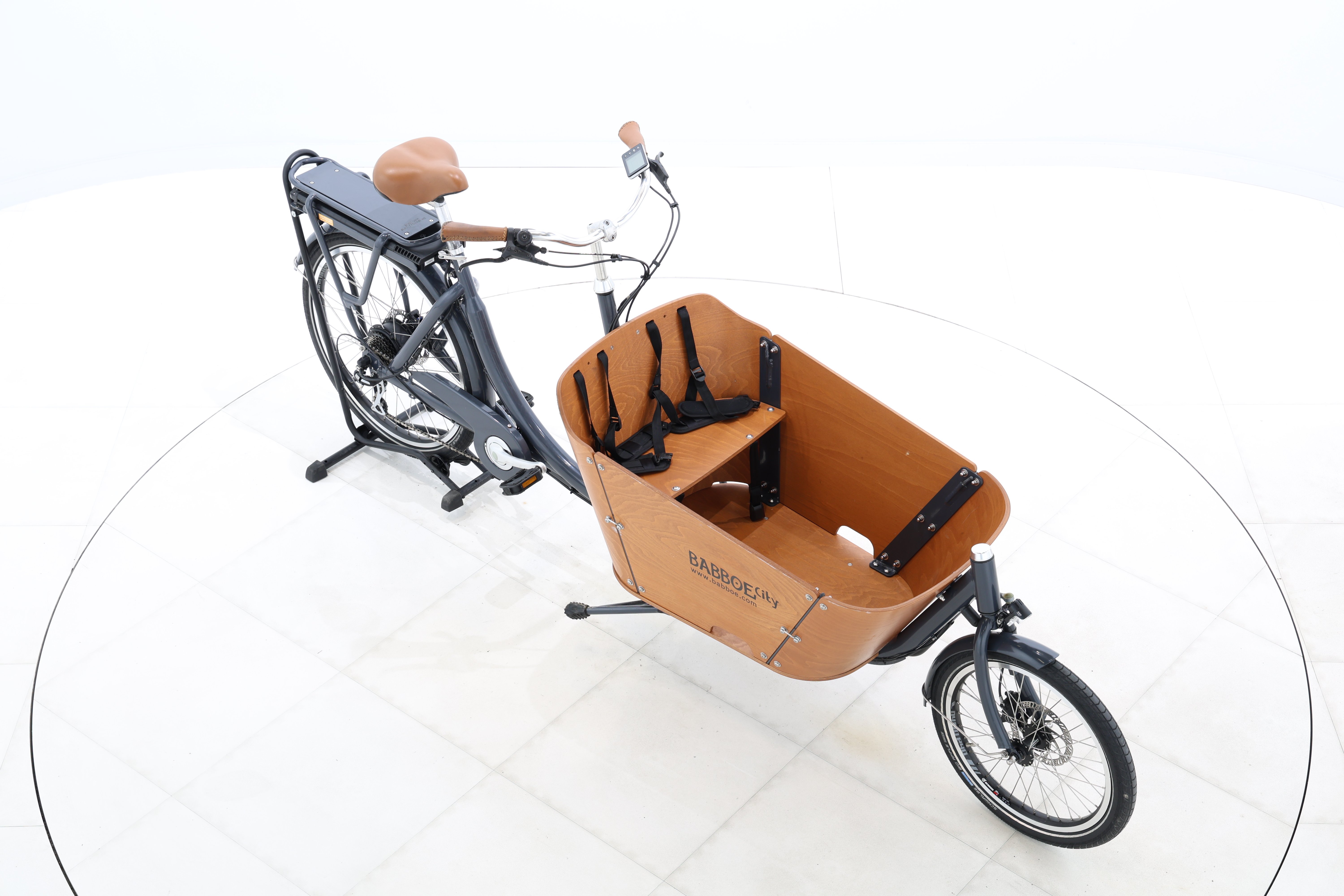 fd58a879-70c0-405d-a695-244ab6f3f424