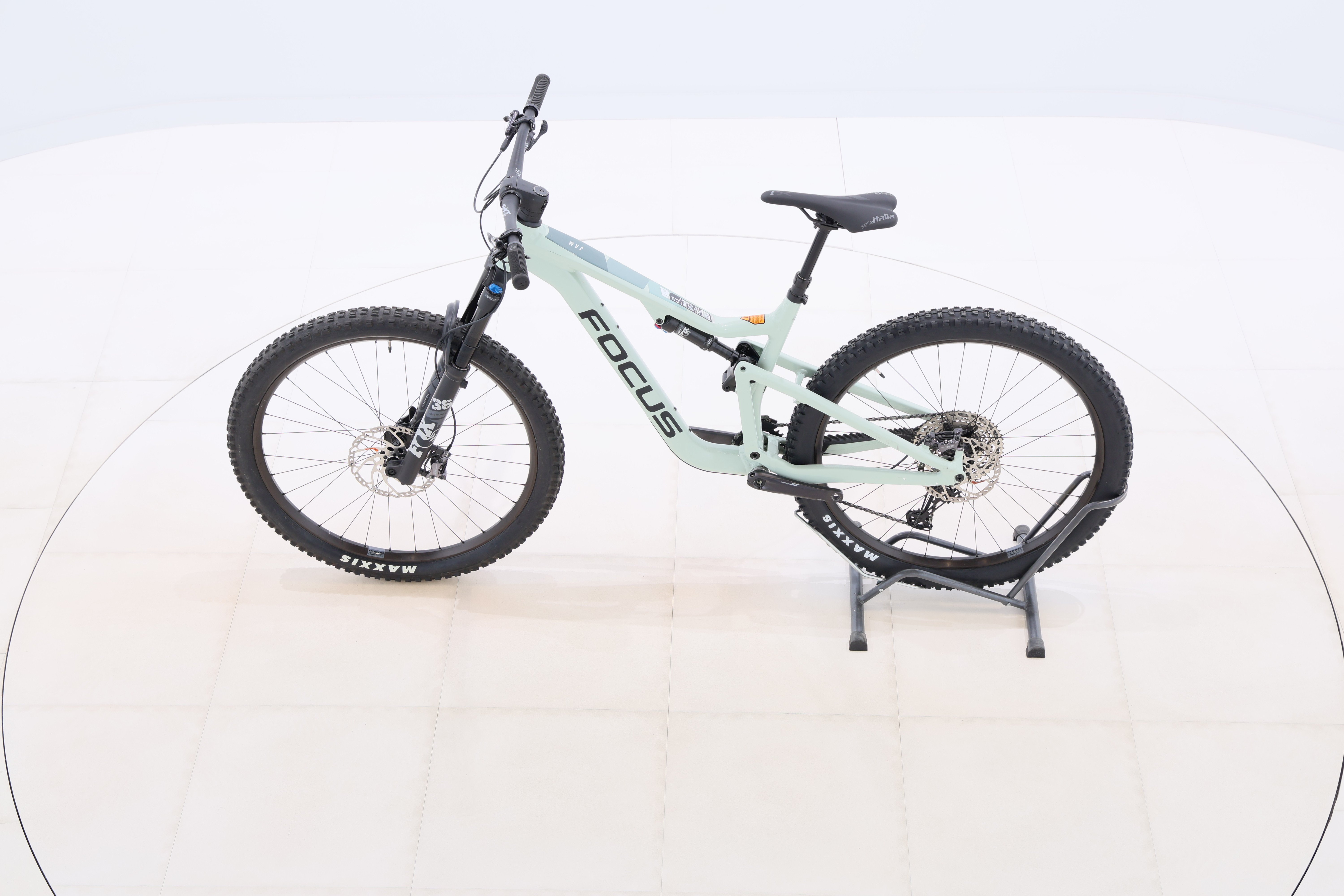 c2681f34-e30e-4f82-83ca-e410e52e9b1c