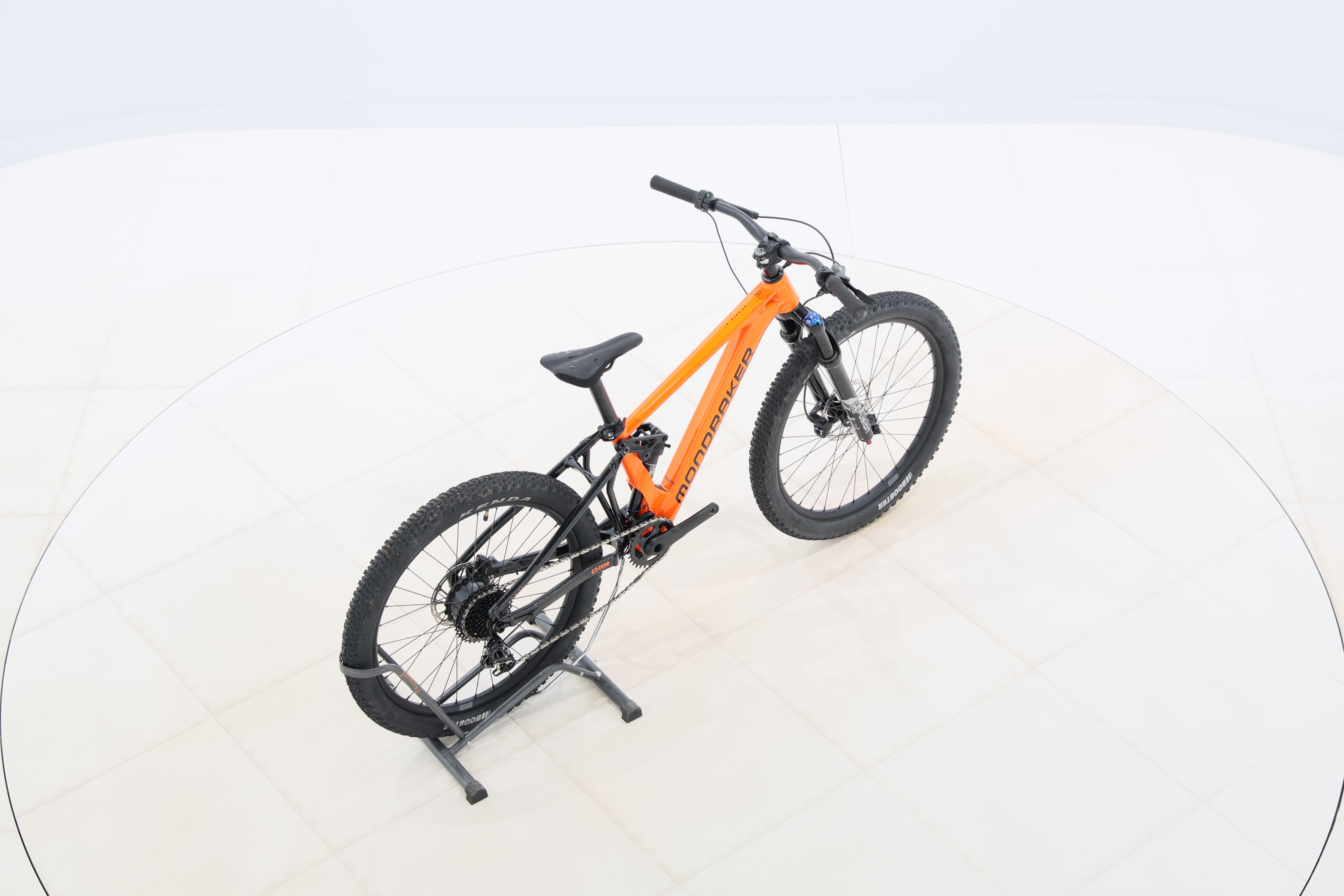 e48f10b1-41b1-4ffc-8c0b-f8a819505204