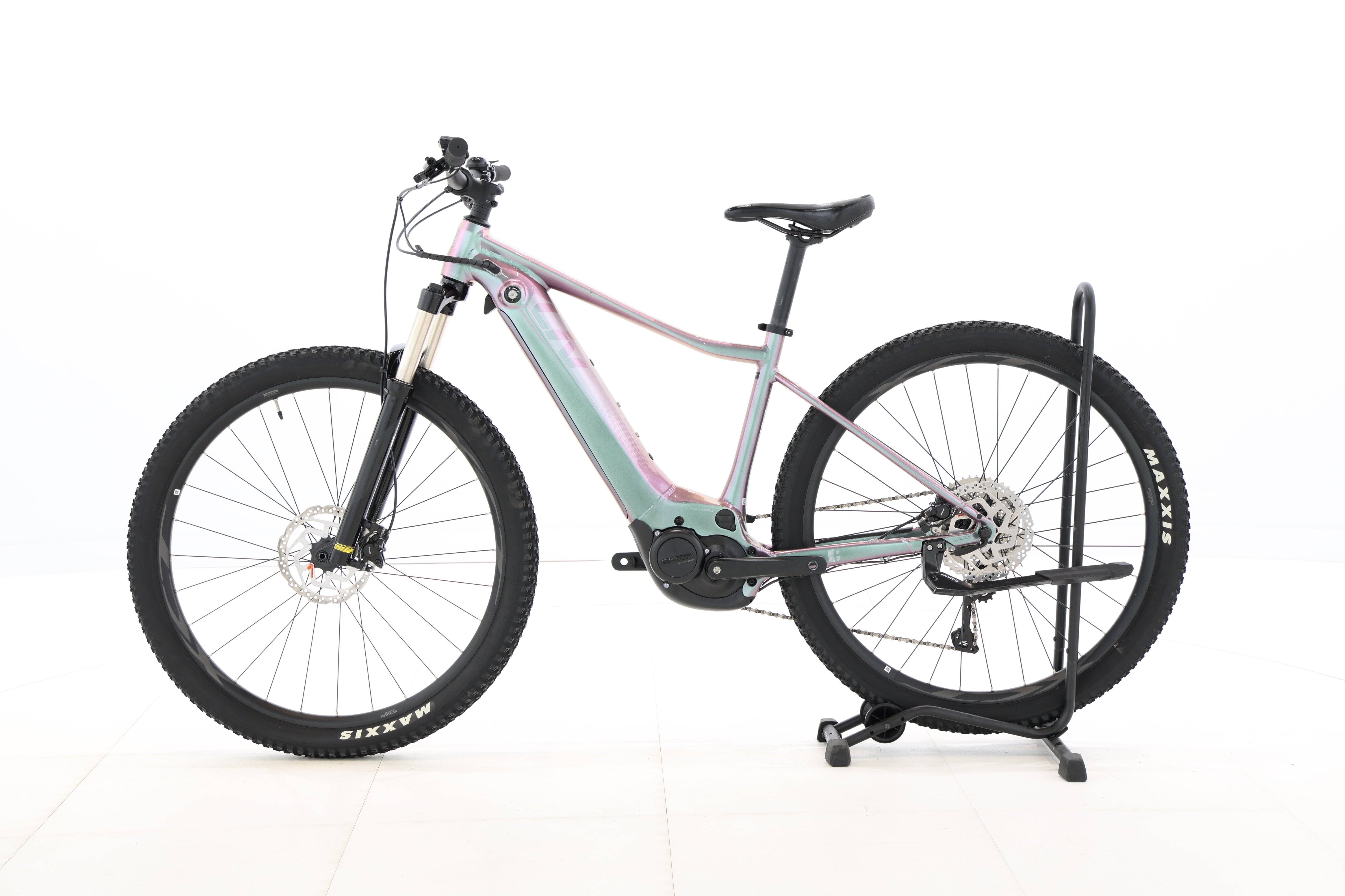 148c85cc-bc06-4603-b9b0-9b4b4143f3bf