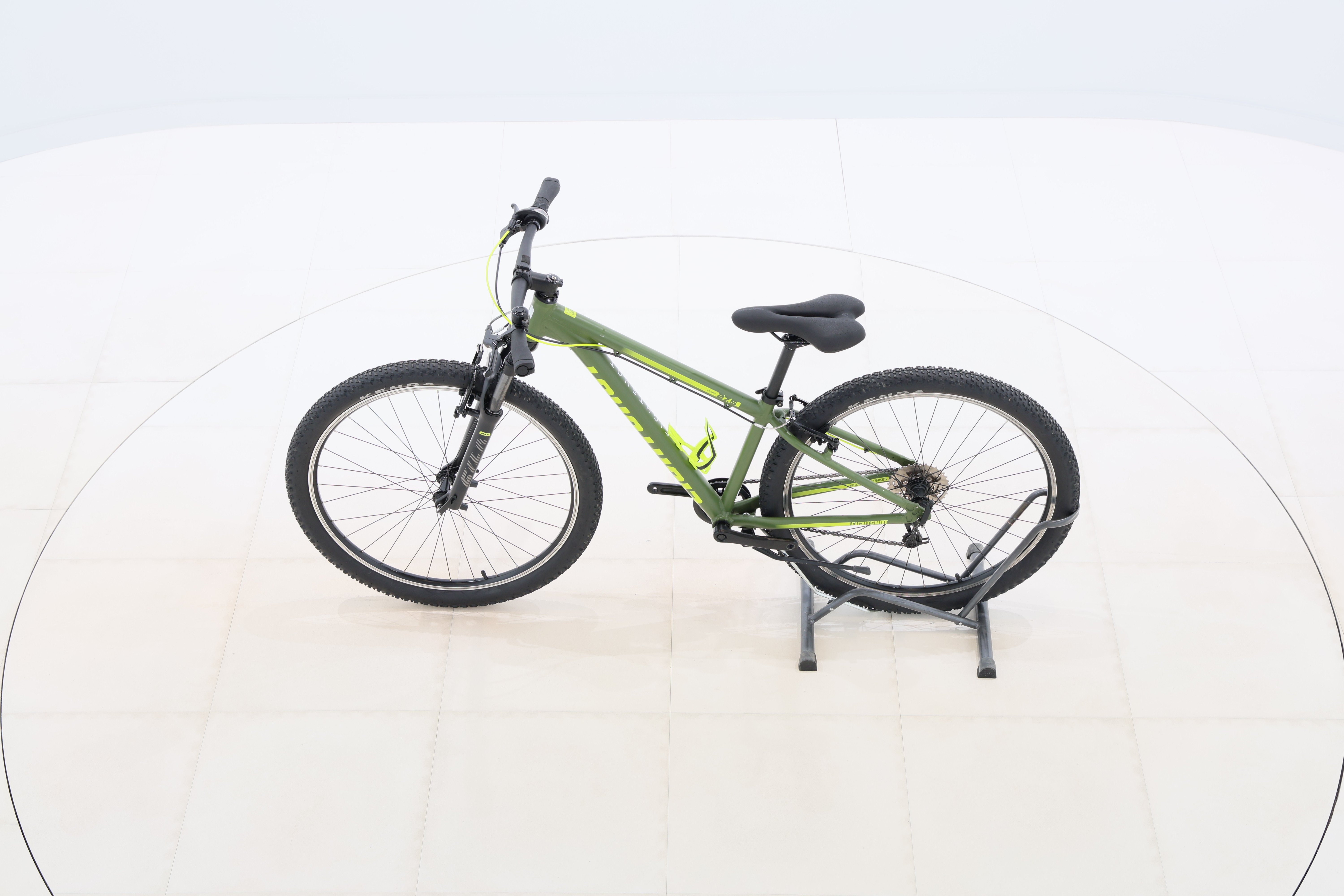 dff583d2-4d34-4b24-8664-9ebb65e8d51e