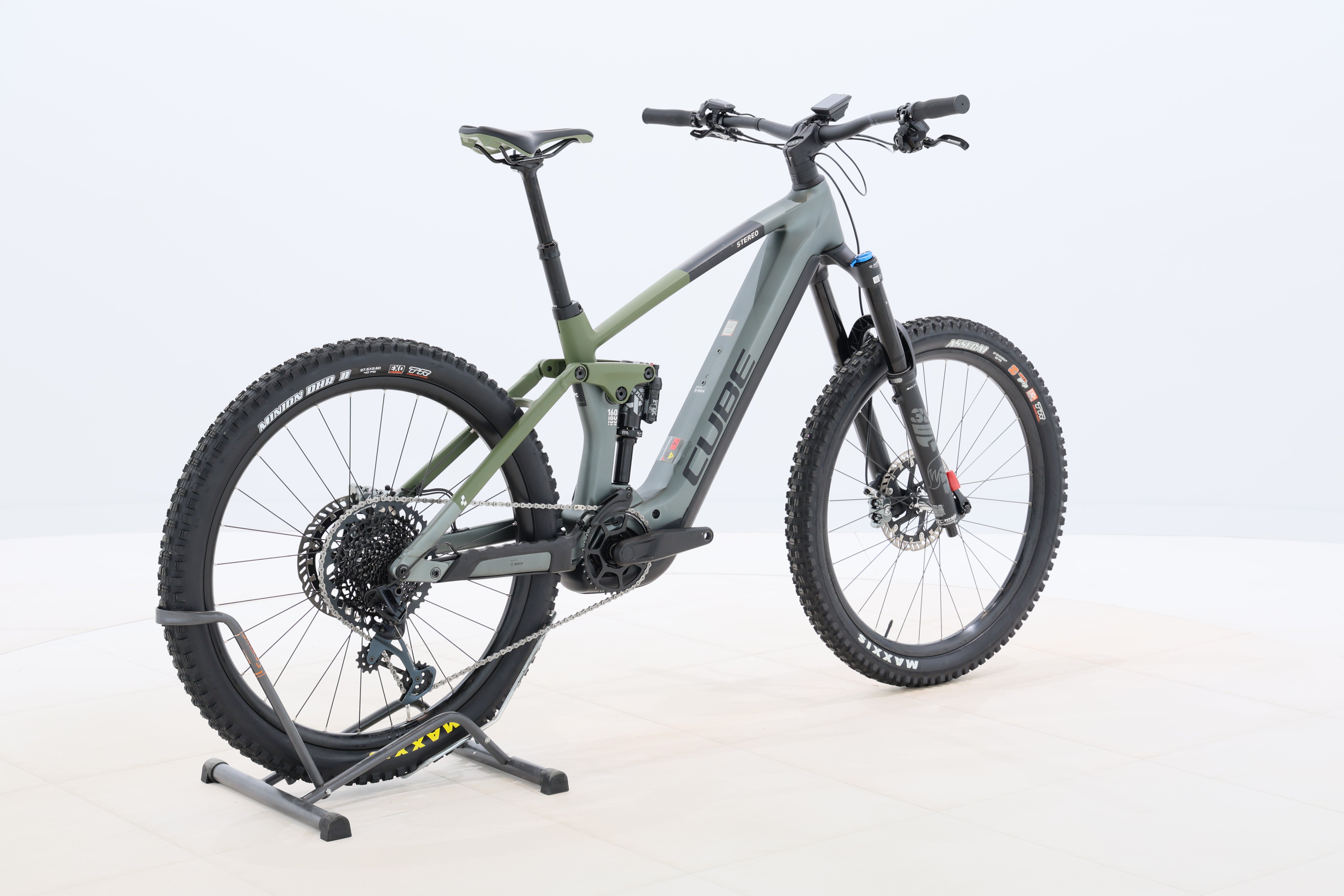 0471e261-712c-46dd-97e4-cde69b6ba56b