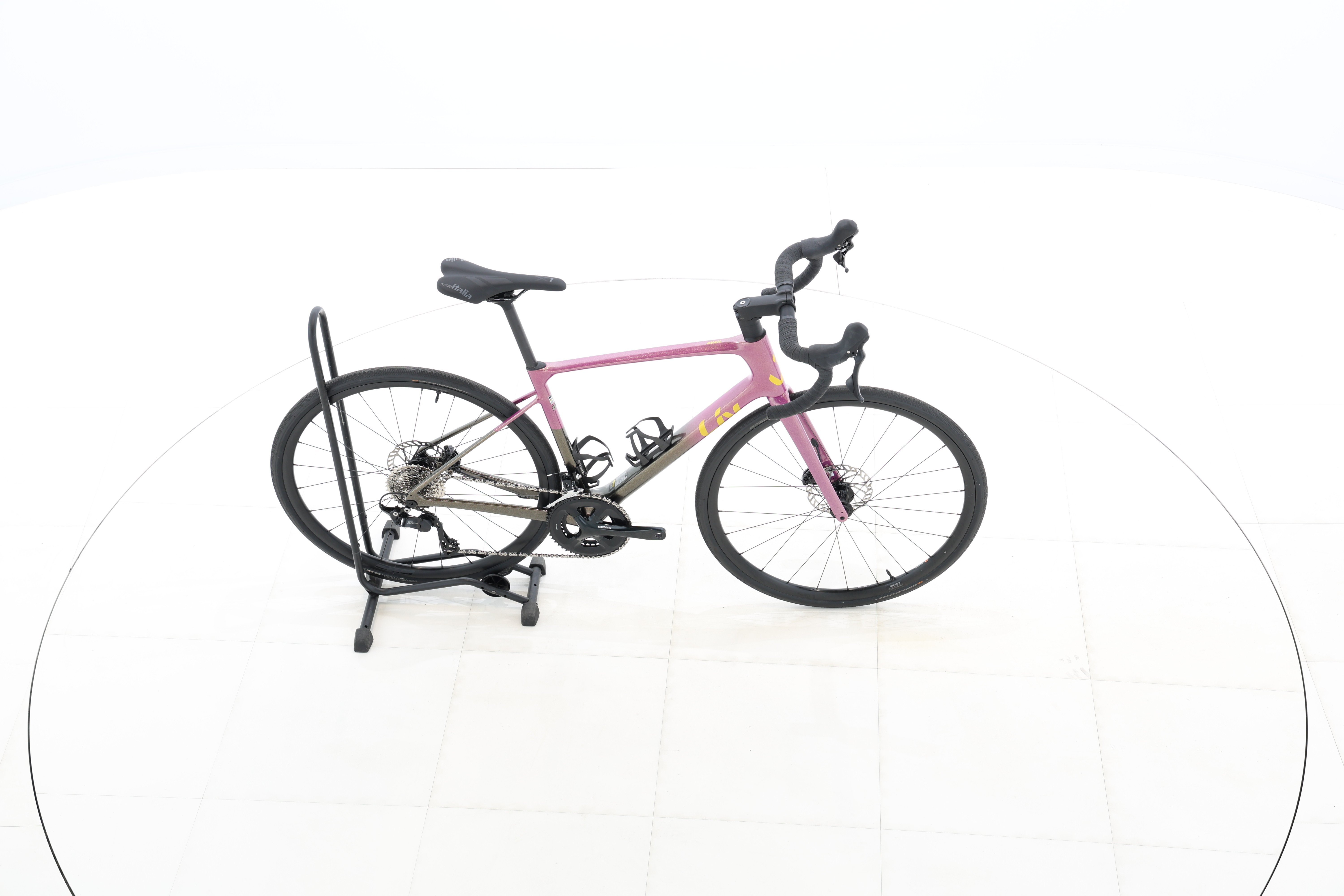 7b97bd27-326f-4aa9-b2c4-446727f2926a