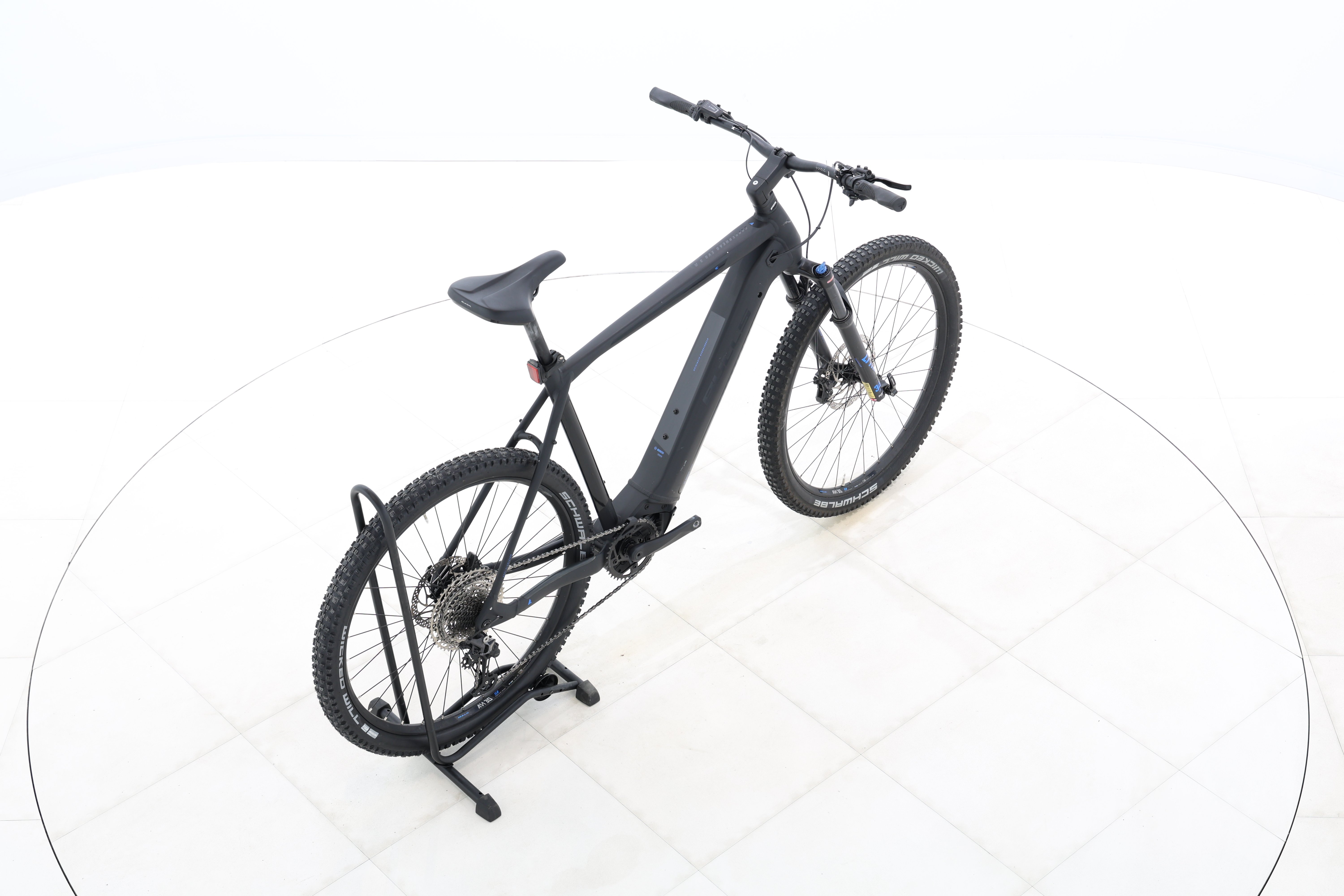 d33613d8-98ca-4fa7-ae34-4a81e42d1f2e