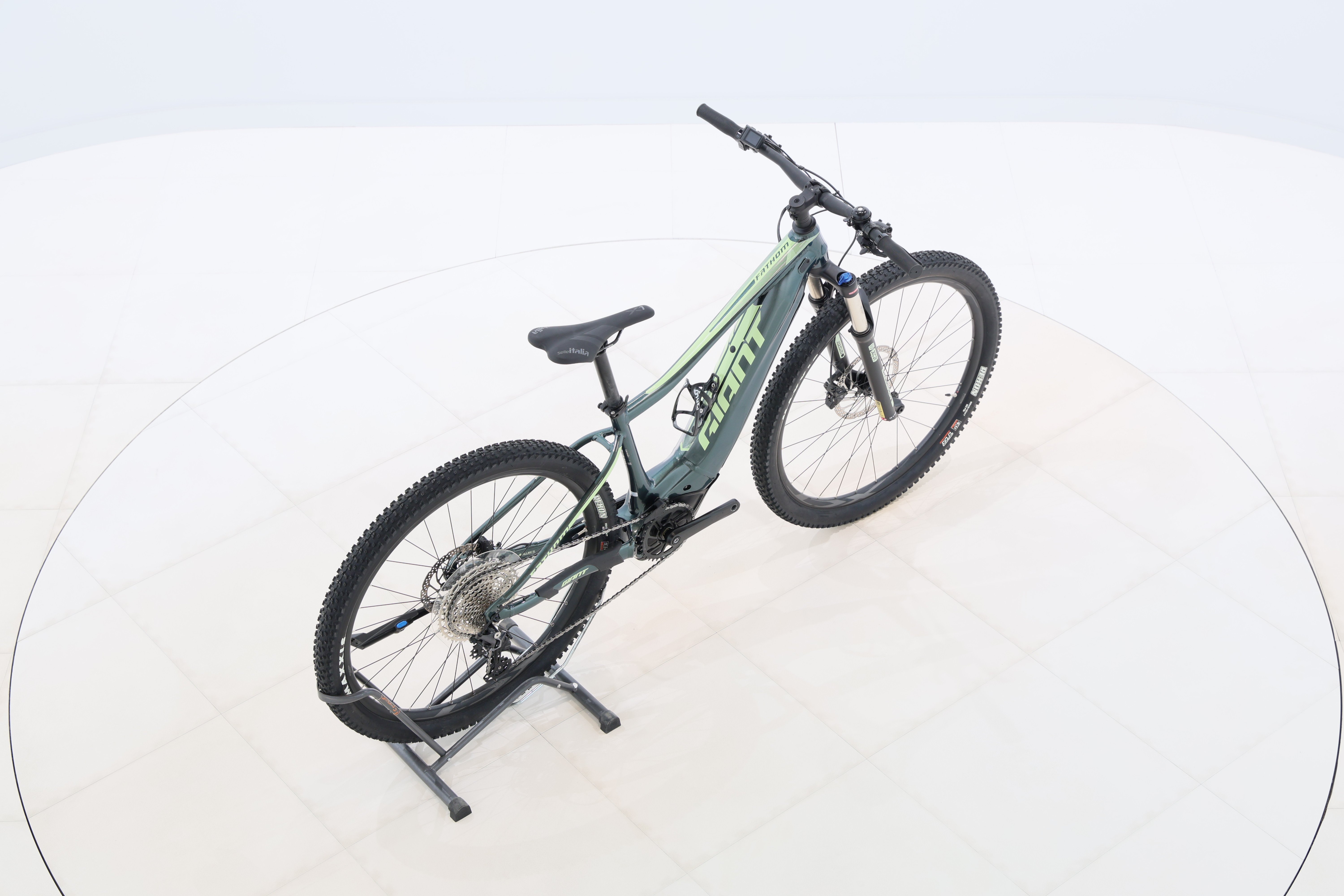 8926cc61-7c3d-4fb2-9cbf-25b56b8010c9