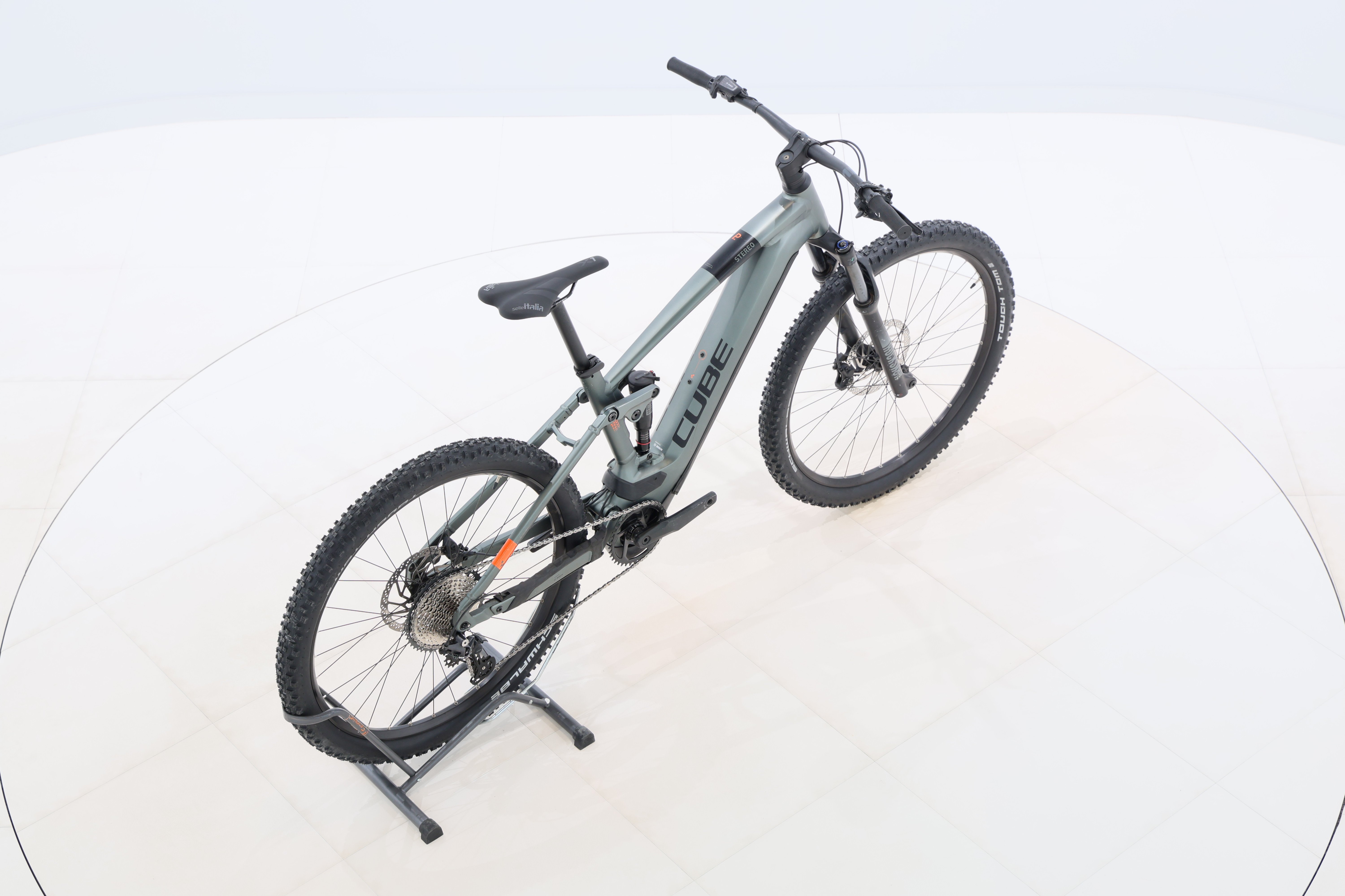 96b4a515-00b3-4ae6-b2d0-ddc063cf9cbc