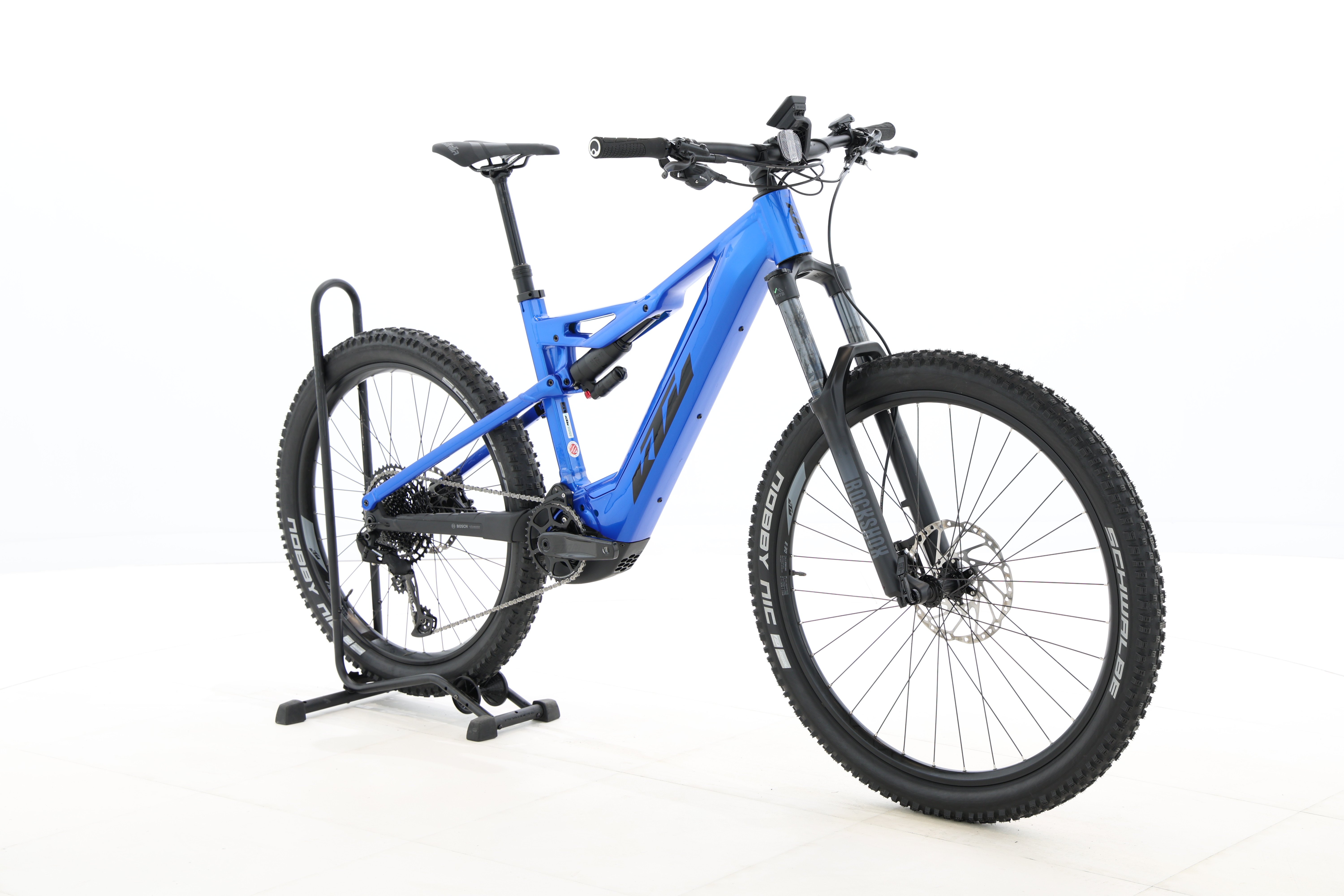 b053546d-3593-41c1-8867-7421c5f71513