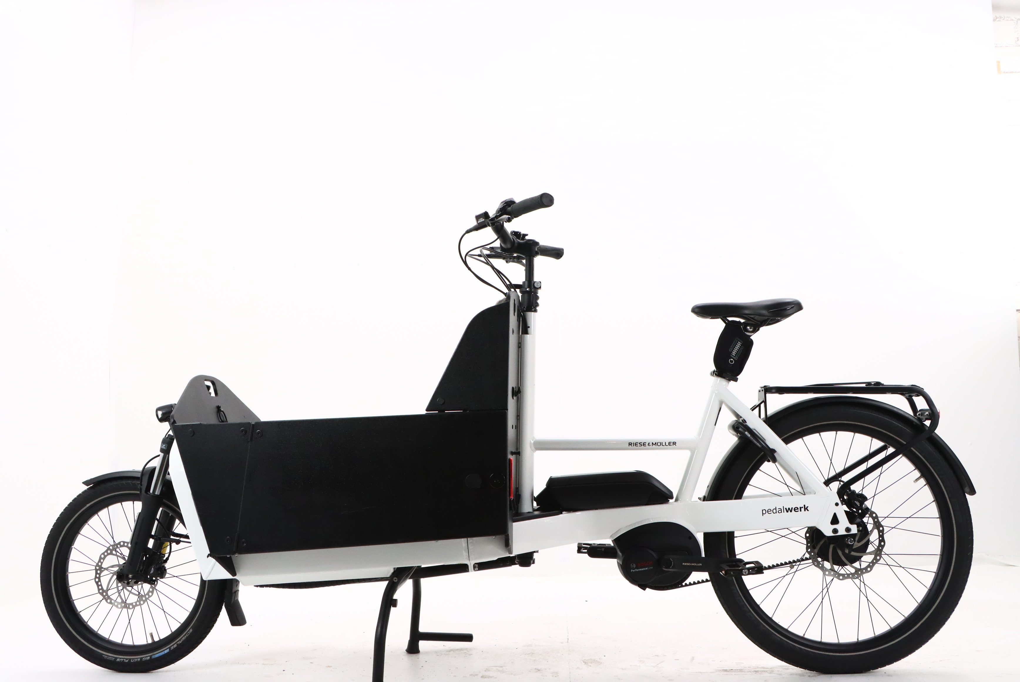 c4408be1-01e4-49a9-a483-eb0048d2b043