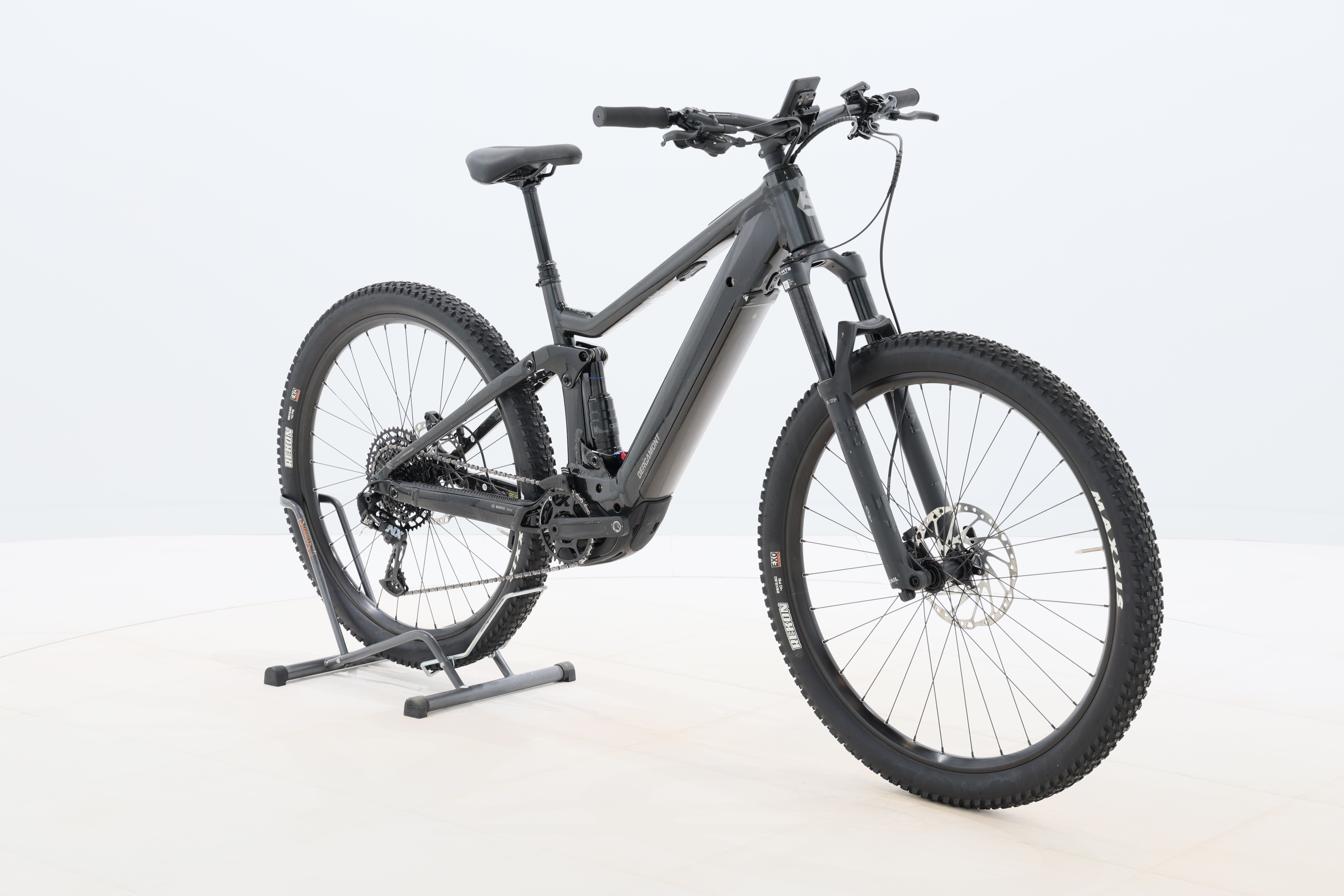 b236ebda-4b4e-4dcc-9273-09ffeaa6628e