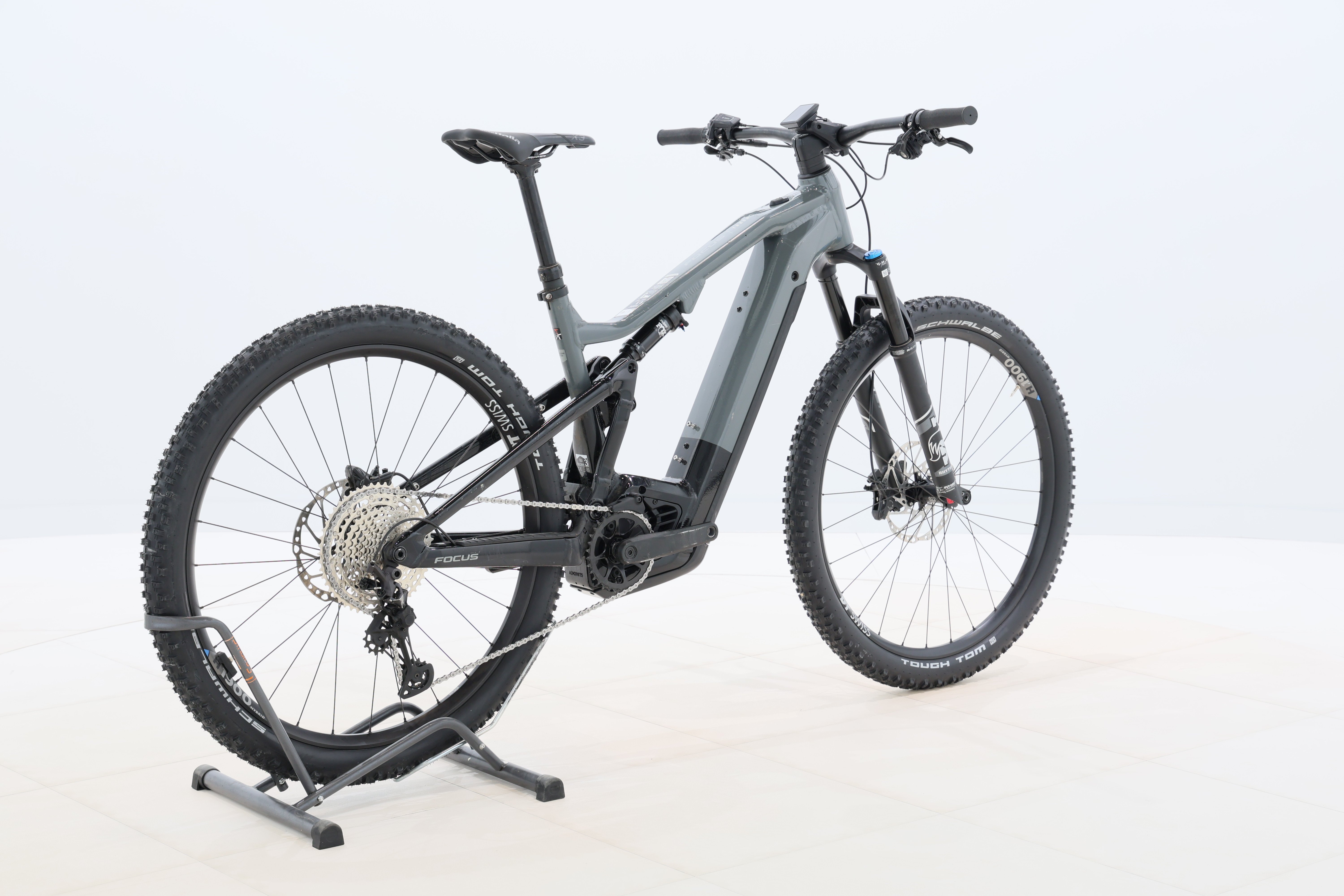 11aa165b-48a7-4432-9abe-36c1860deb6f