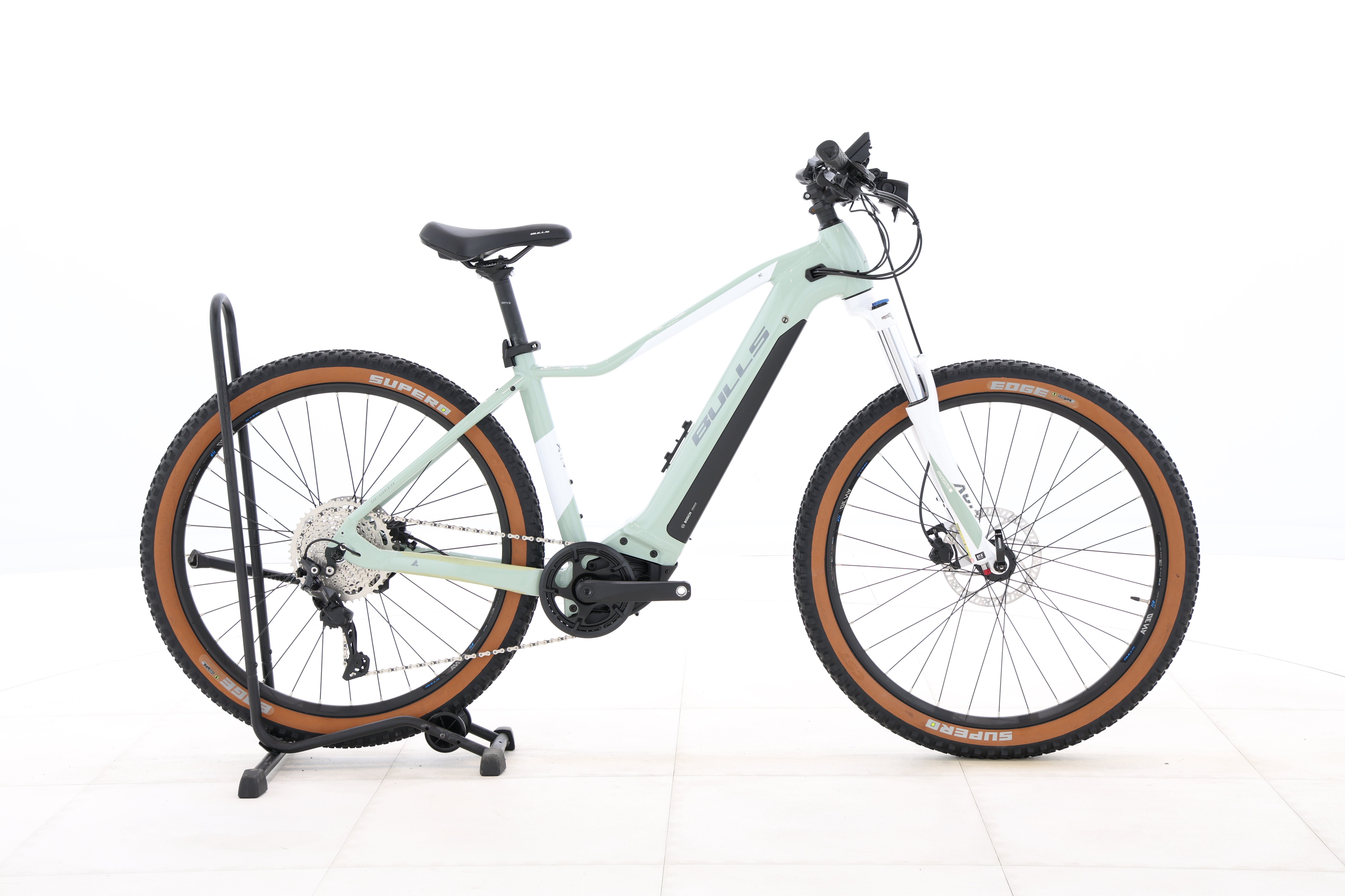 a0131431-d4af-43fc-95b9-93d72fa5f30d