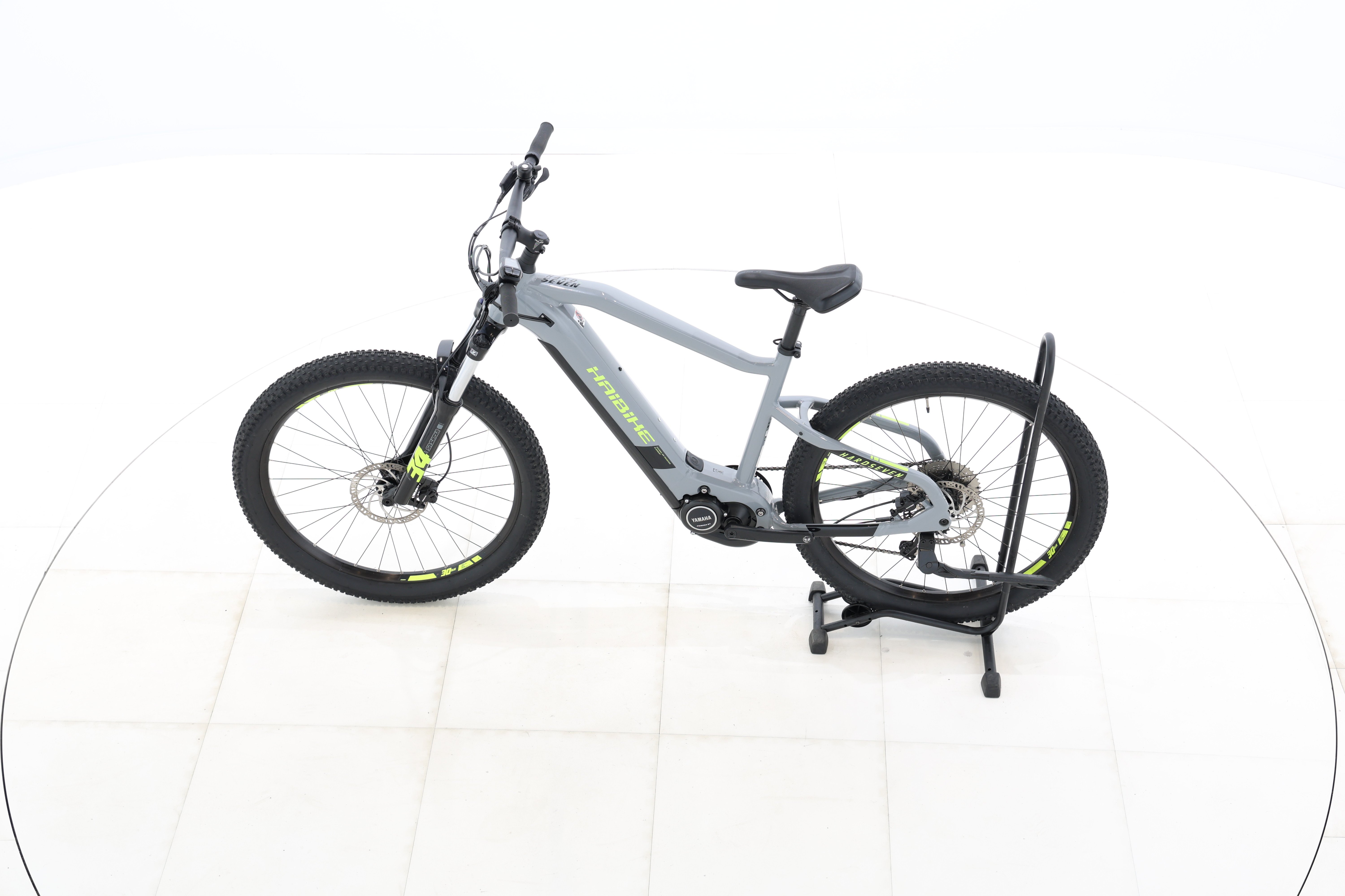 694ad9a2-97b4-4e3a-ba6d-f367c7dd490a