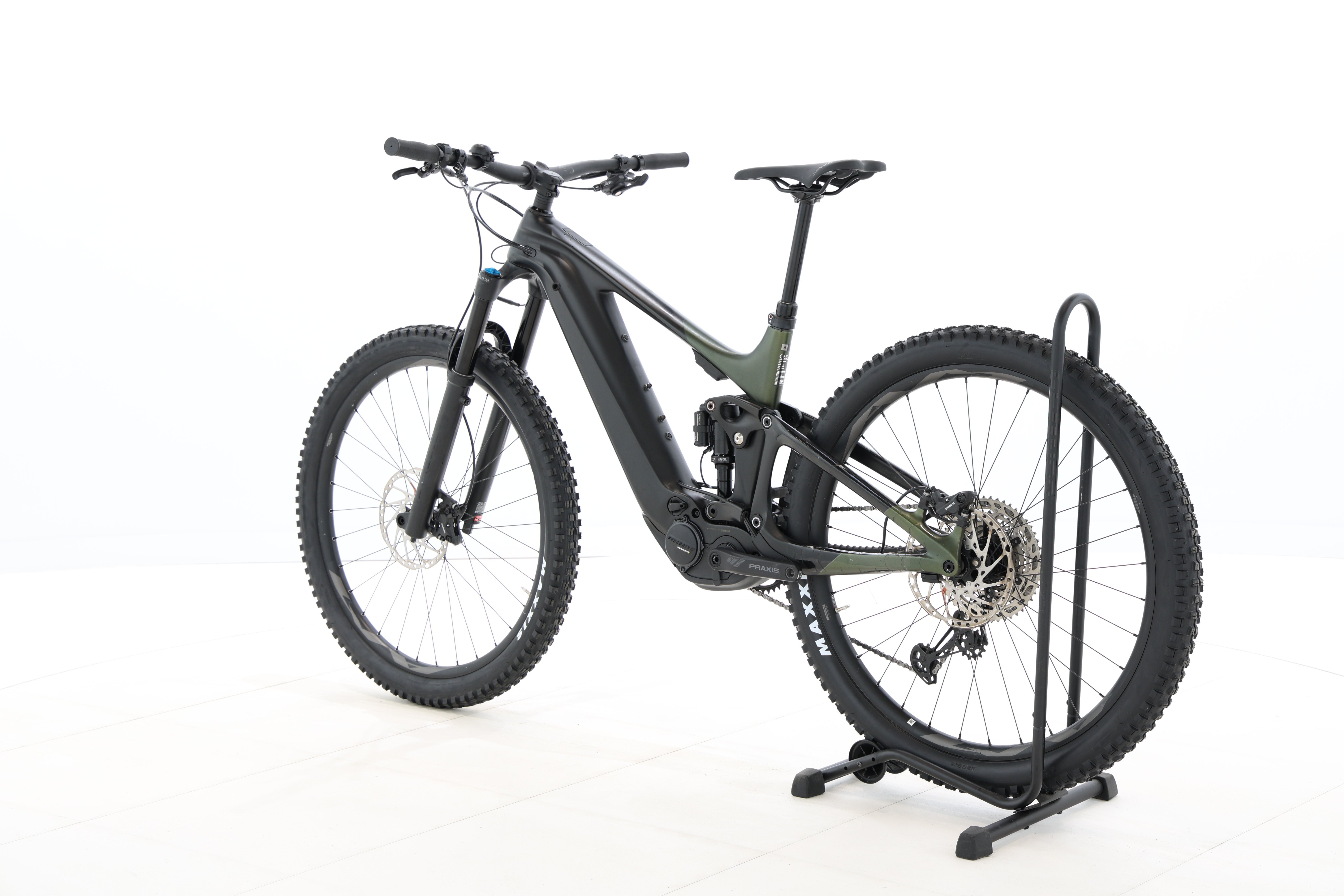 ad14fdb4-4b4c-4fd6-8cca-cb5b6d79319b