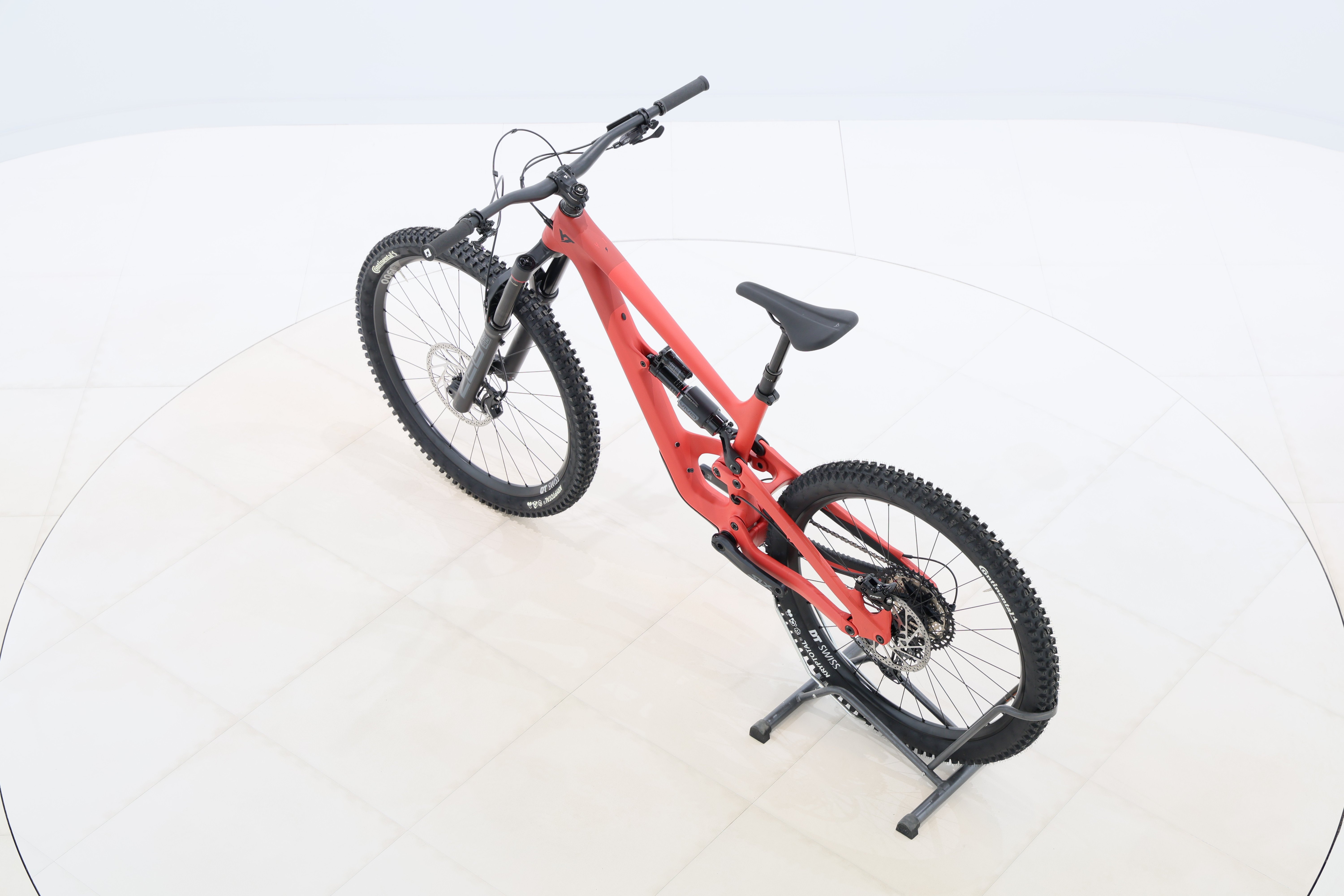 adce146e-2c85-4fc4-9ef2-47e51811c3b4