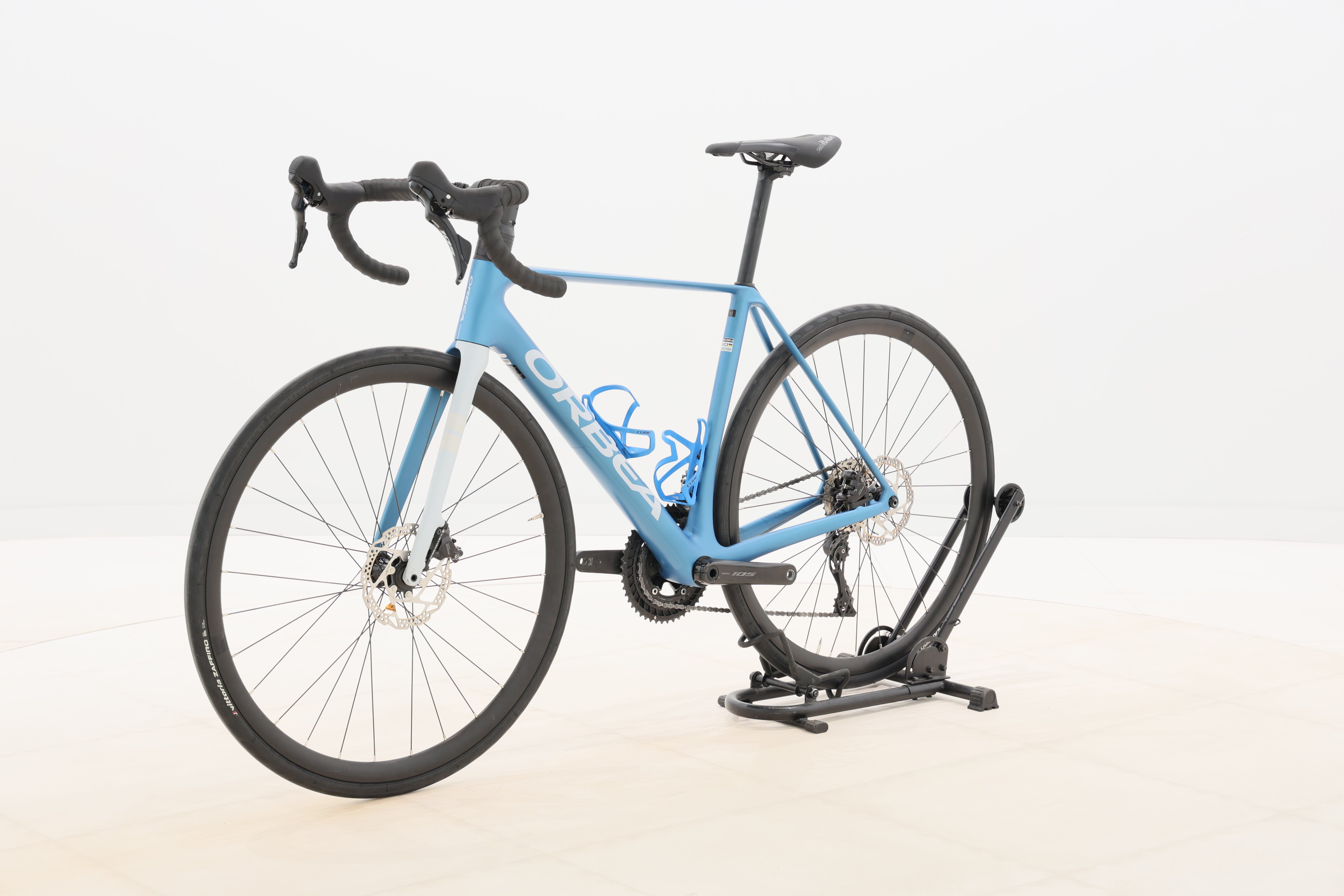 f1128d9b-46d7-4628-b00f-72834f814aa5