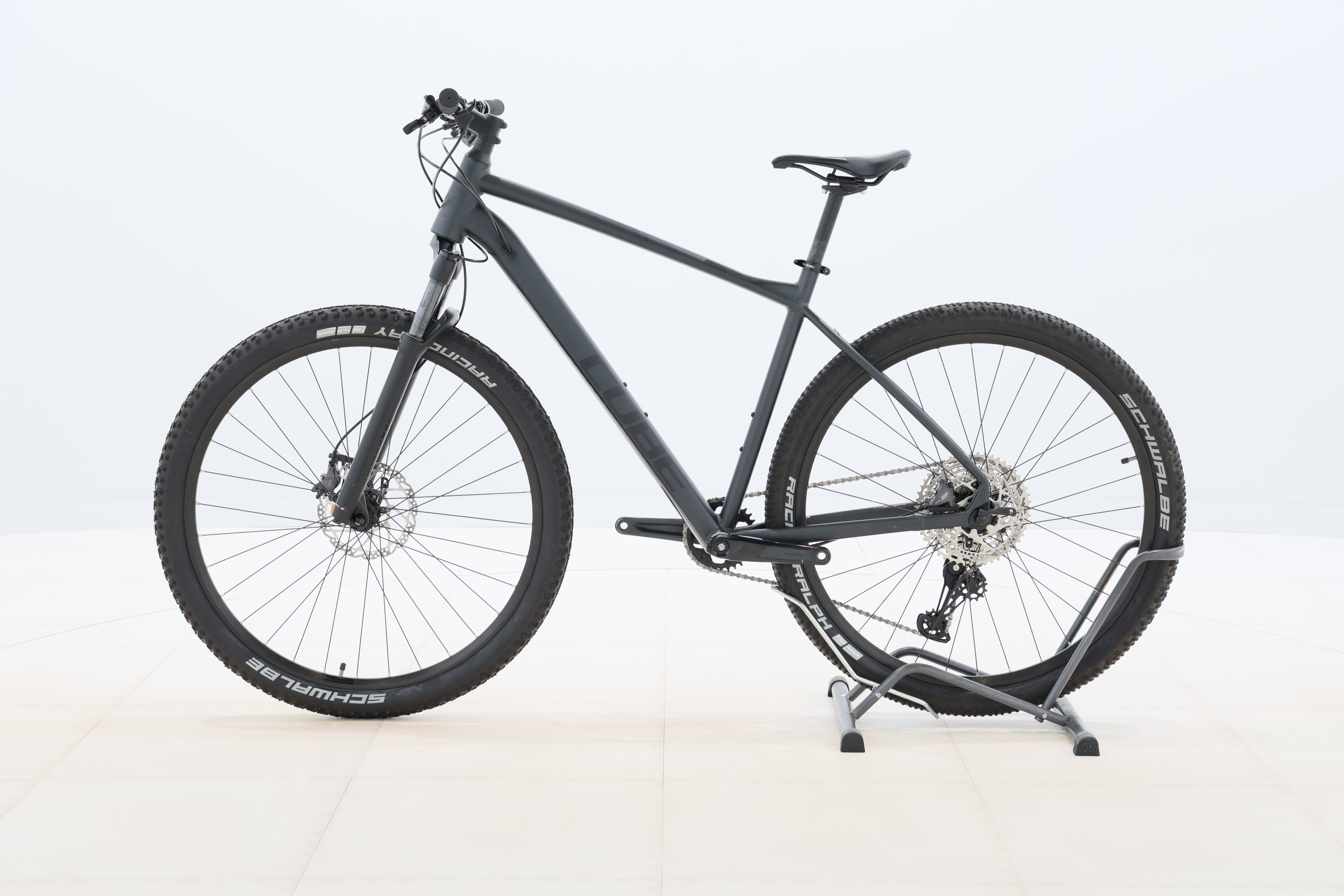 48b75b9f-b1c8-4467-9e98-7108a1f95662