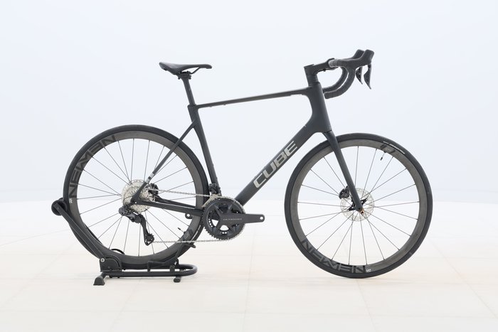 Cube ATTAIN C:62 SLT 2025