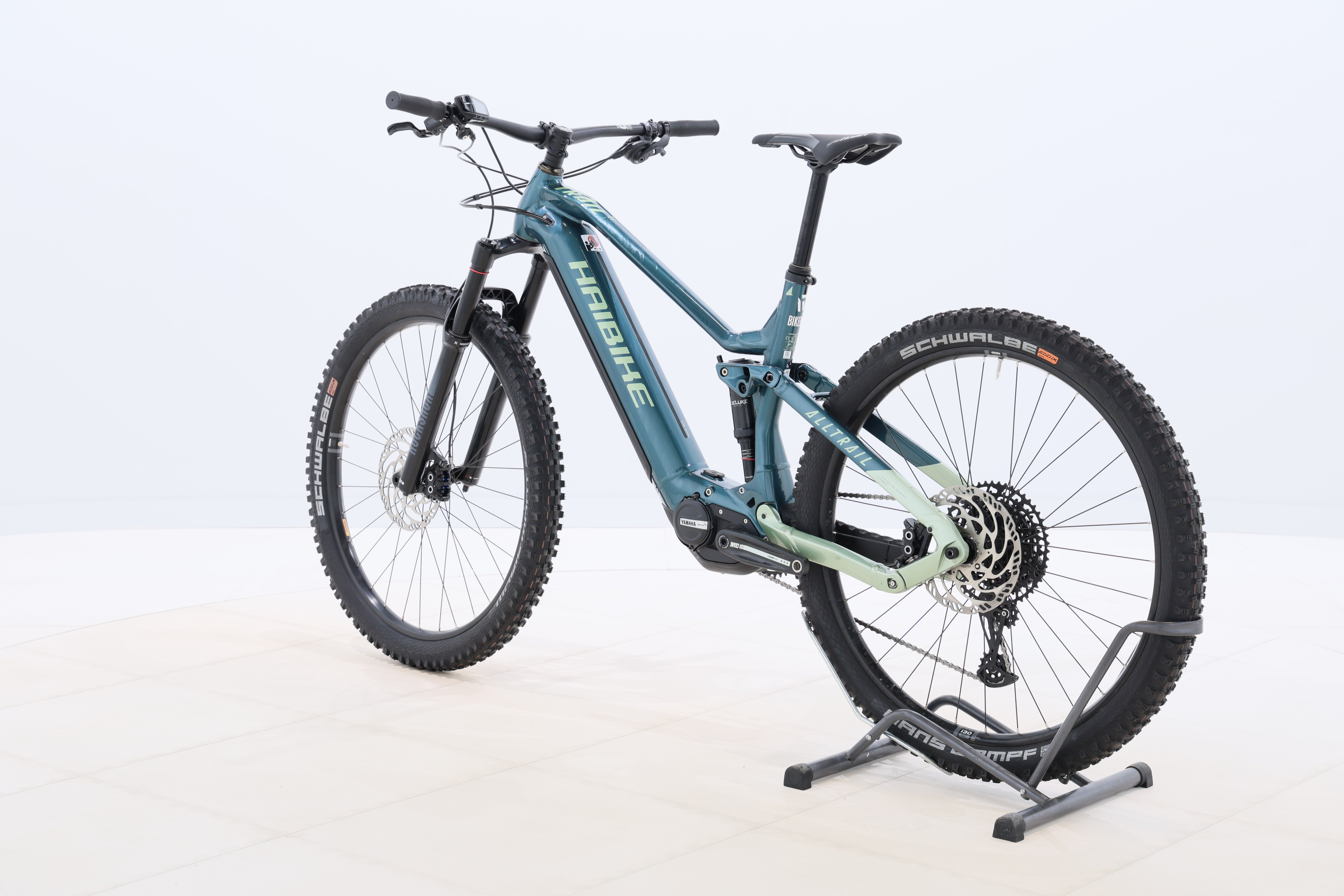 4bc5dab6-5410-4a0d-87b6-12d74367c13f