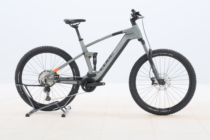 Cube STEREO HYBRID 120 PRO 750 2024