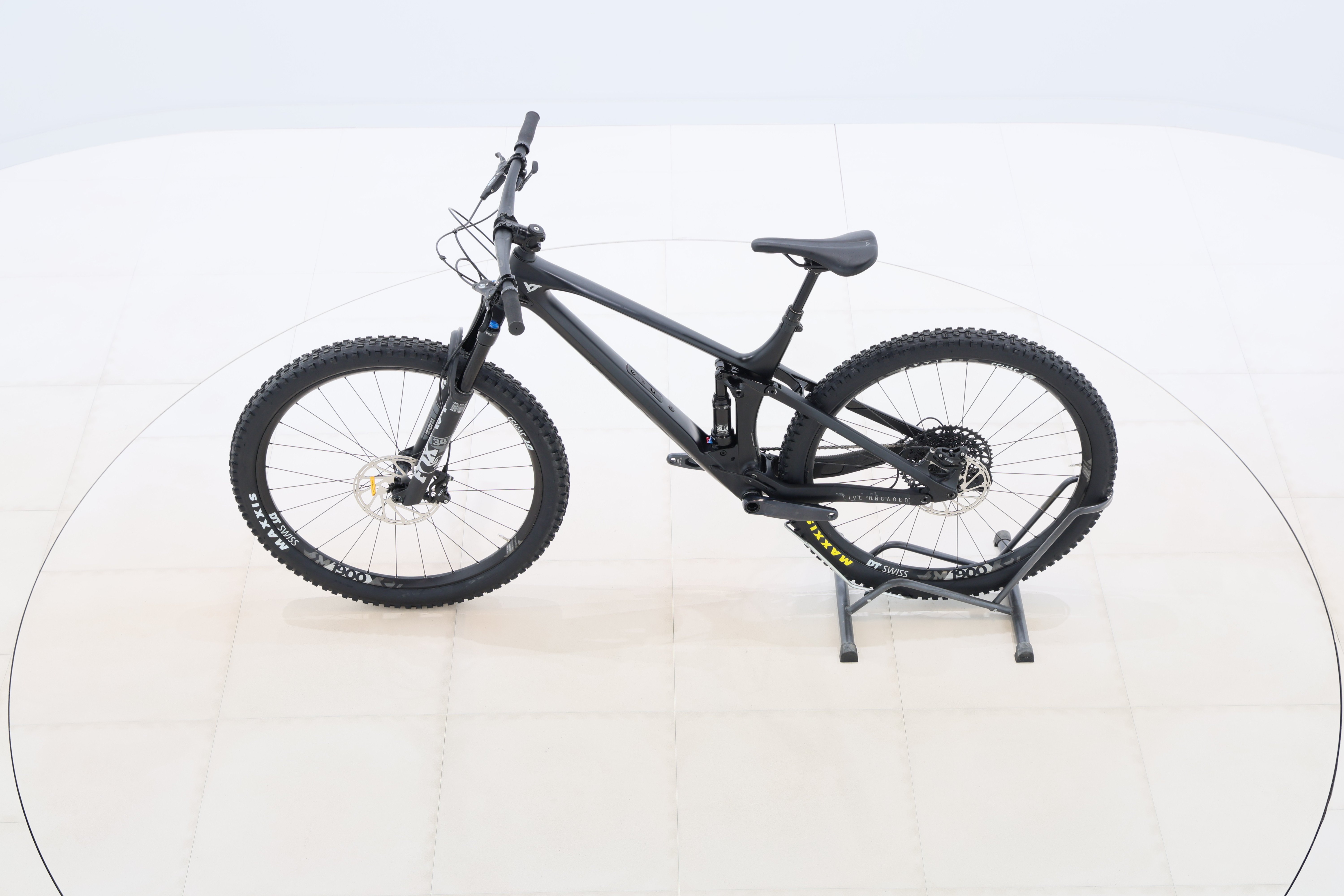 cc942537-de5c-4c28-b509-cddeb50e2f00