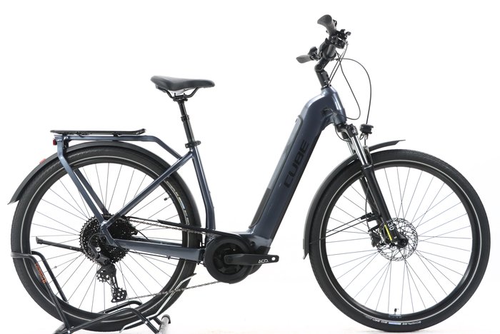 Cube Touring Hybrid Pro 625 2022