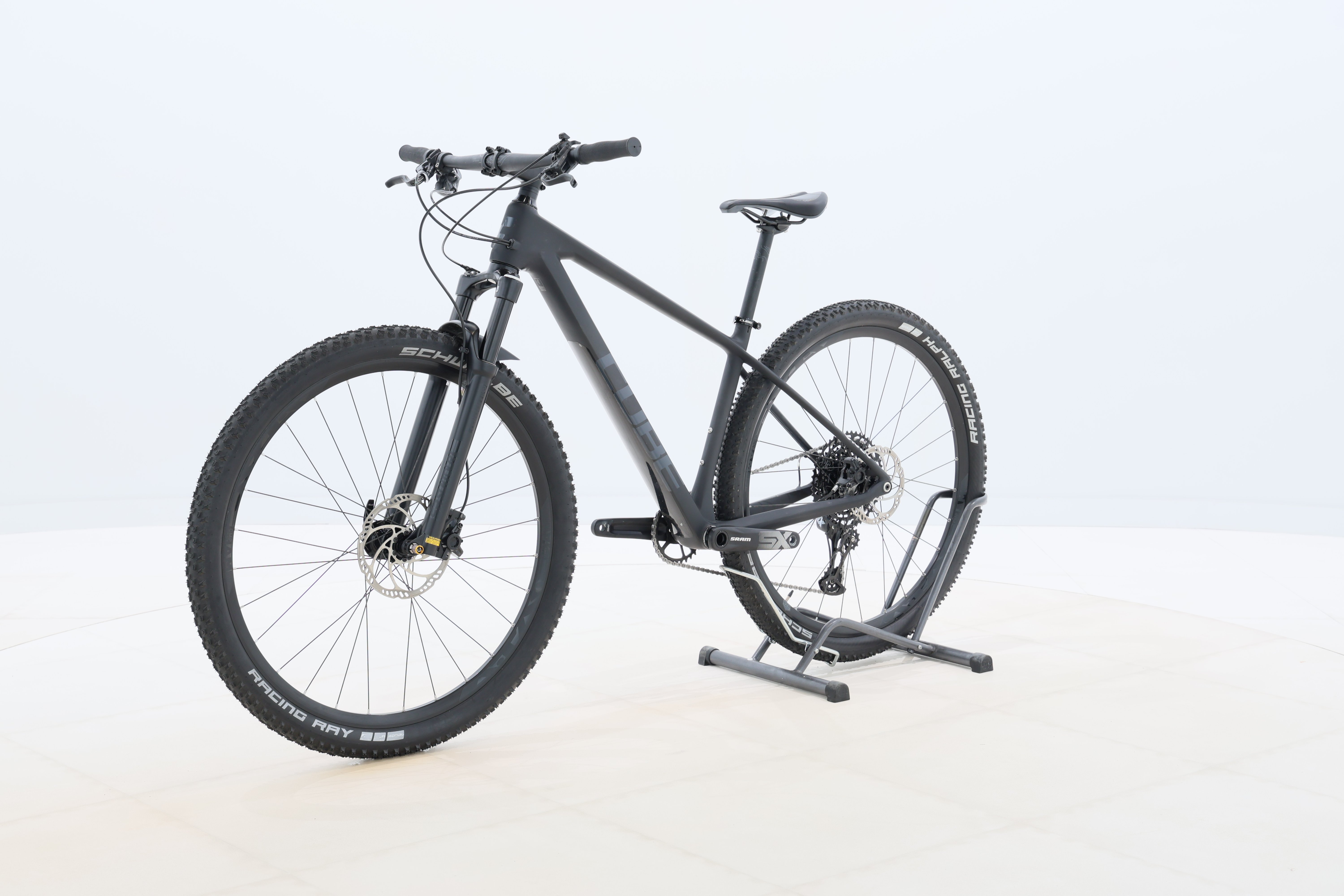 36b52e4e-66d8-43a4-b96b-fd6b24946768