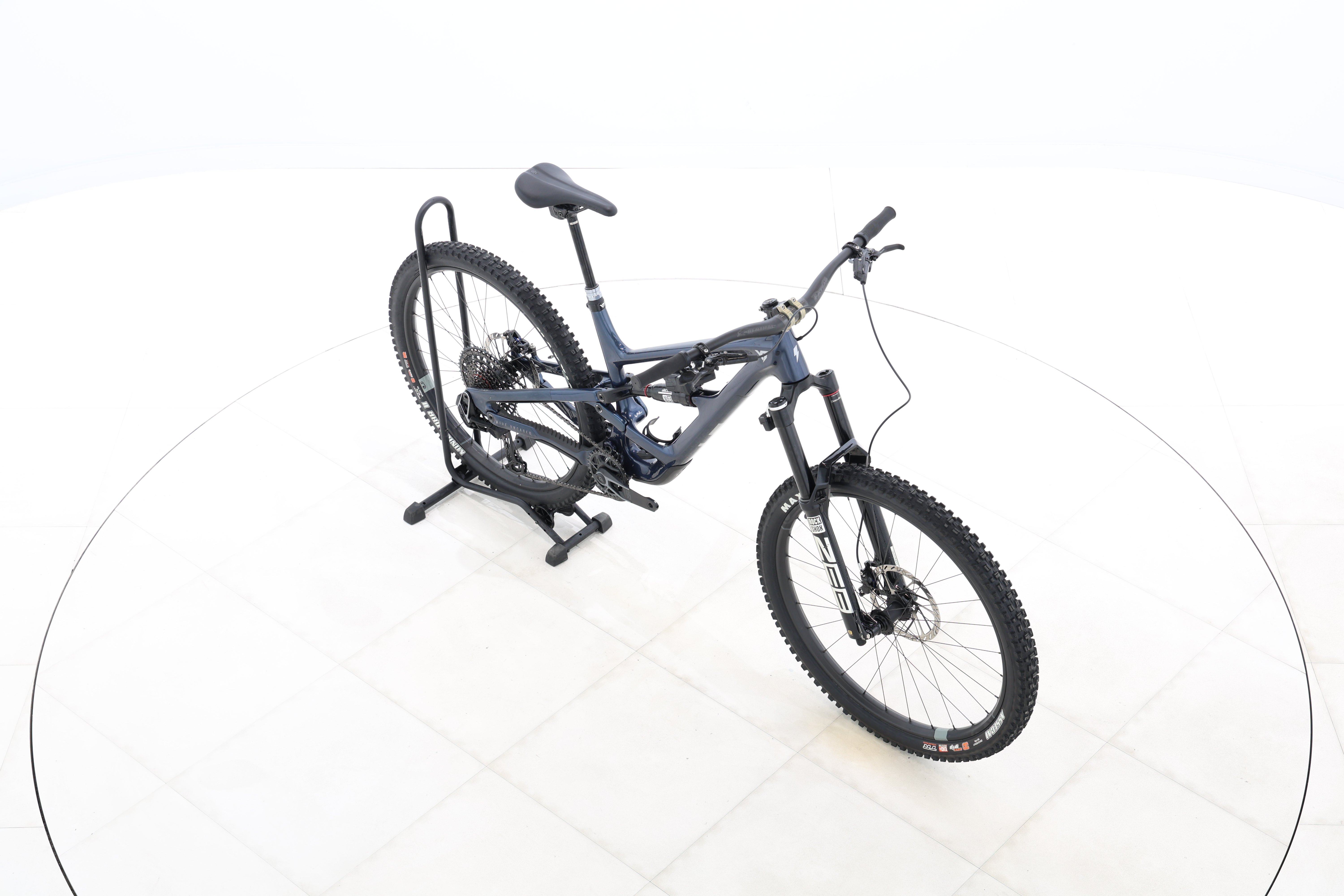 d9c5195d-de66-416c-b00b-930dce6a7afb