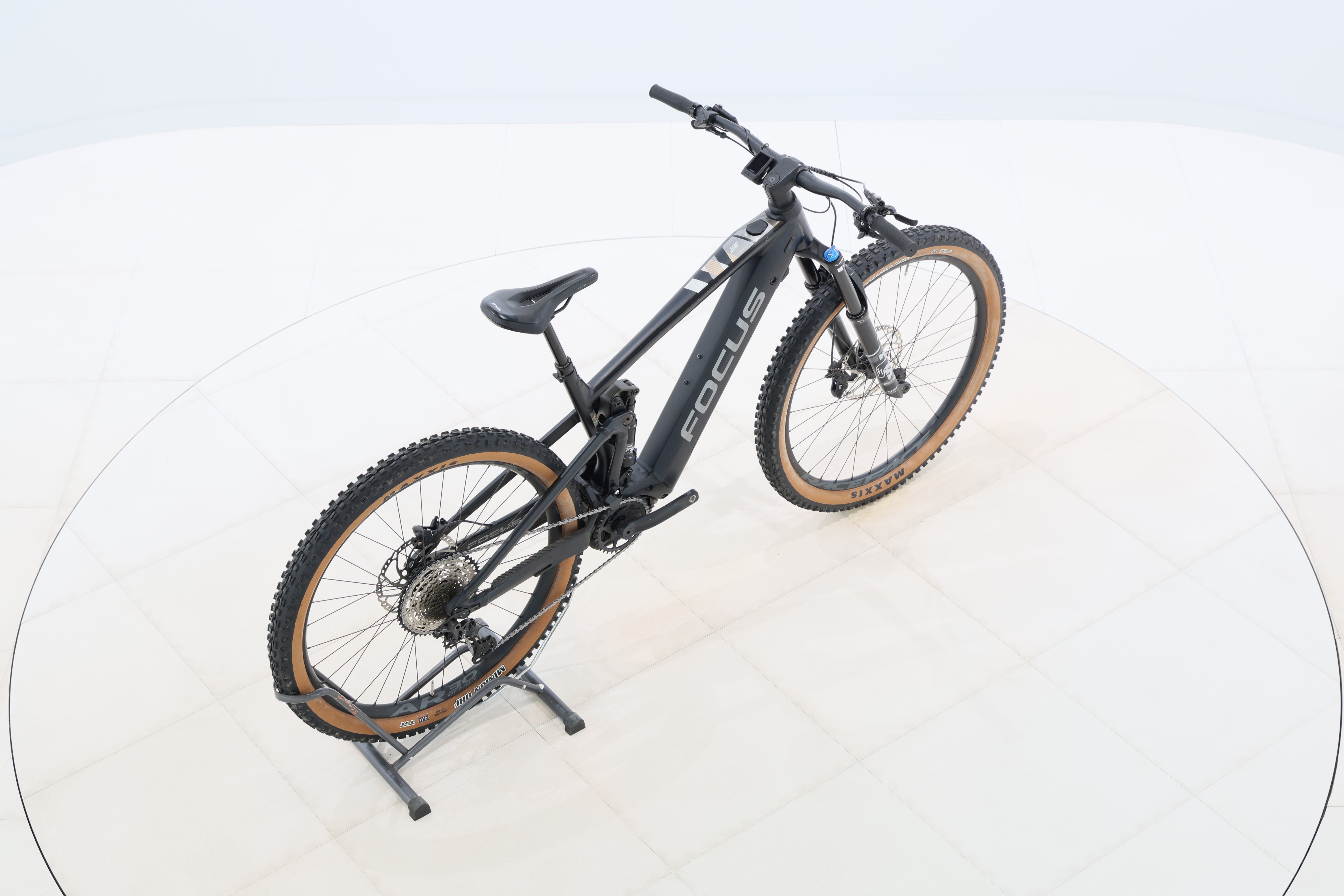 f5b37731-8bd8-4243-8ac0-b55290f0e0b9