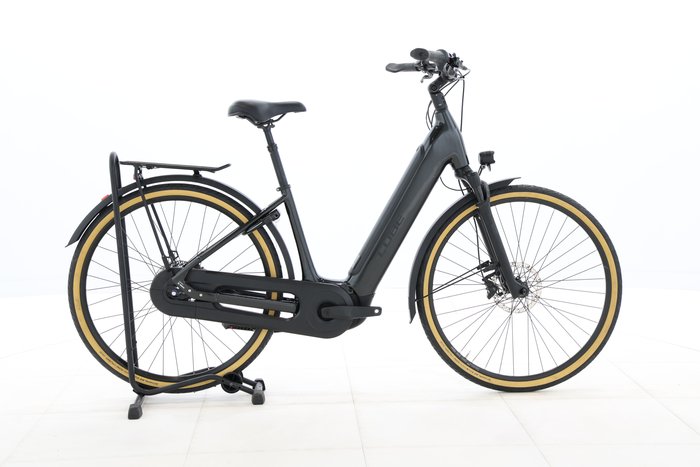 Cube SUPREME HYBRID EX 625 2023