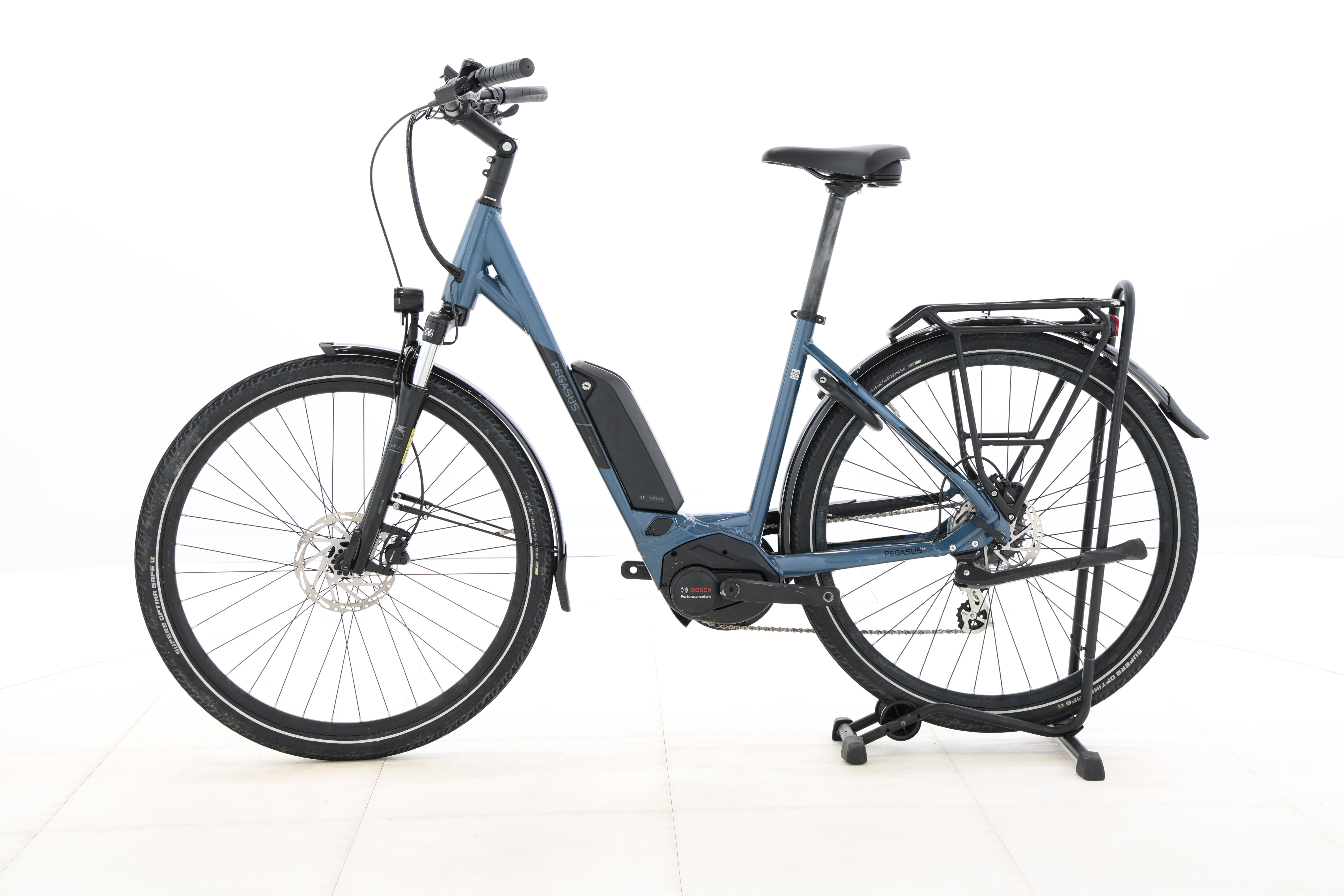 e227dac6-cd00-4a96-adec-43209fbf1943