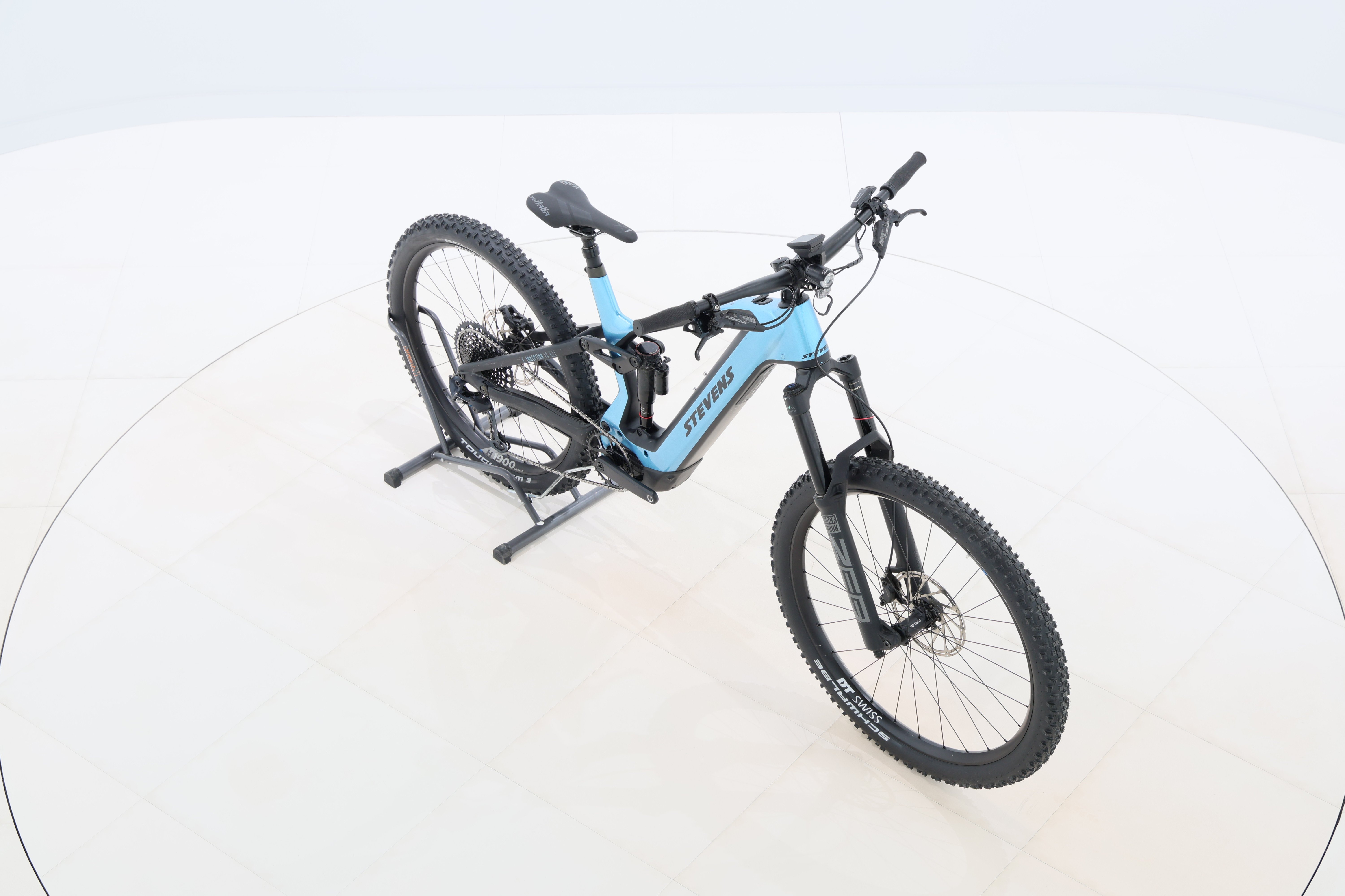 432d615f-44e1-4f57-b3e4-f850b817d7b7