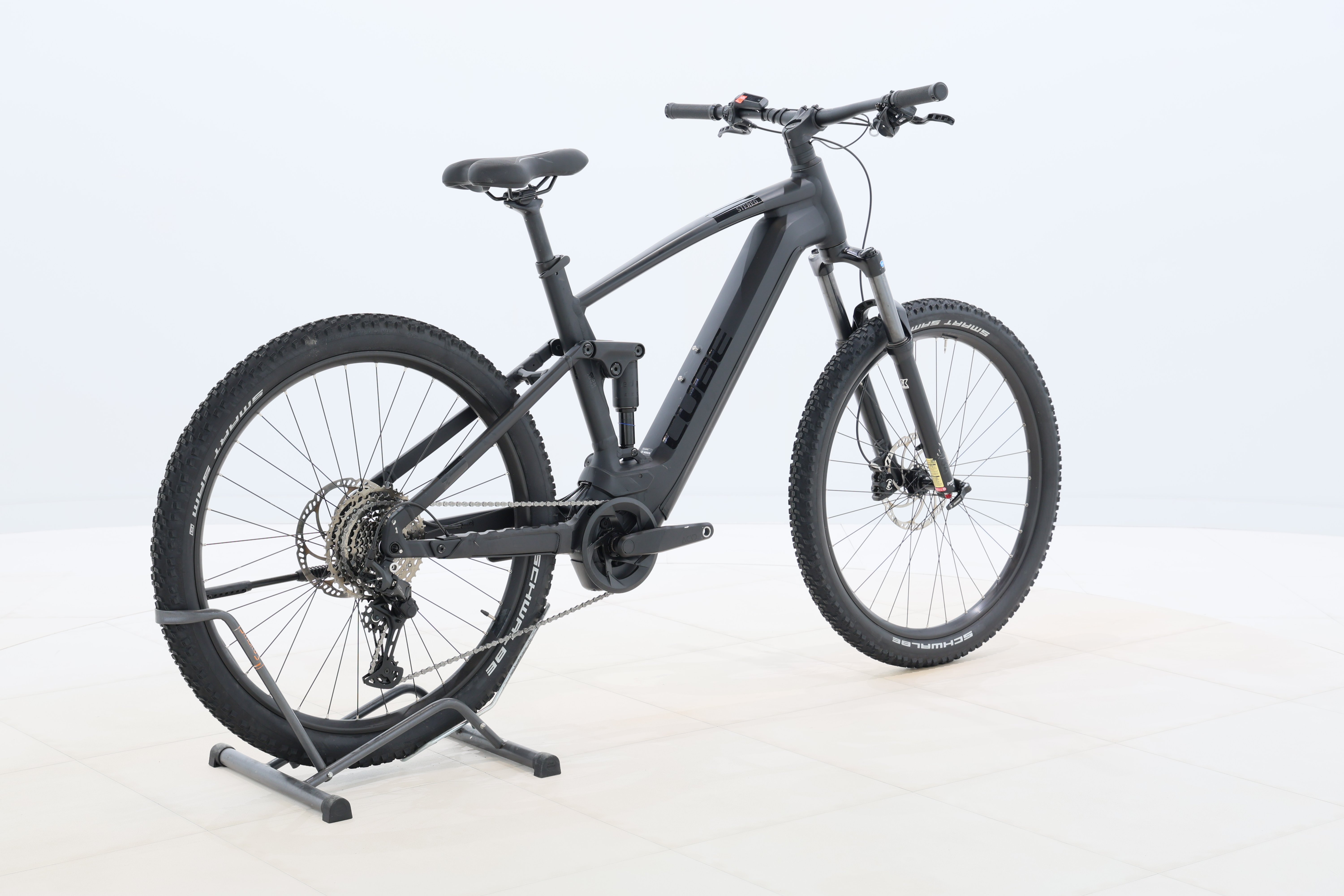 27c9ab49-f86c-4f45-9308-390144d001b9