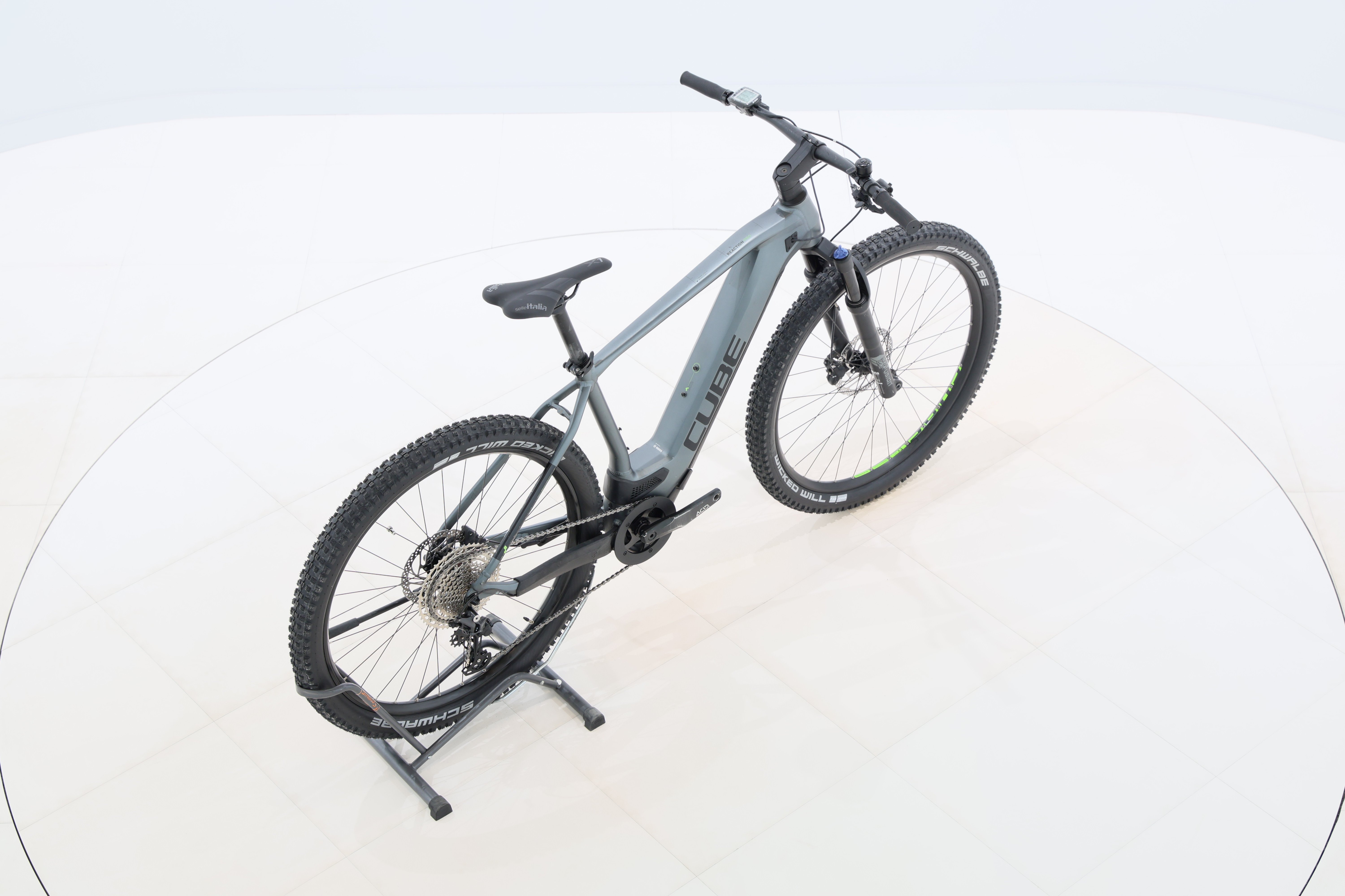 cb6552cc-c35d-4ff4-a662-9b07f2c2aaf5