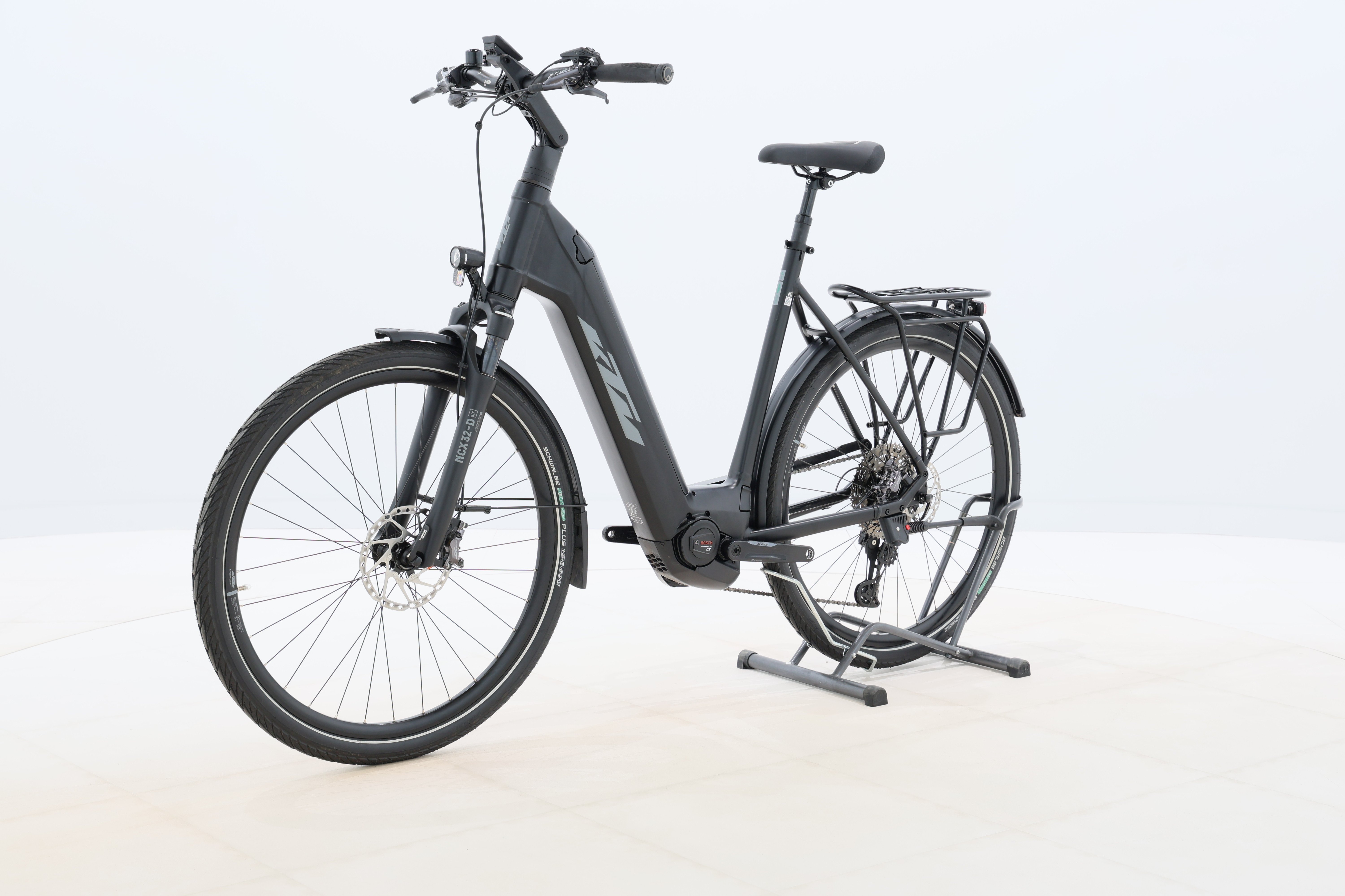 b6fed37f-b1a6-43e0-b051-a0324844d341