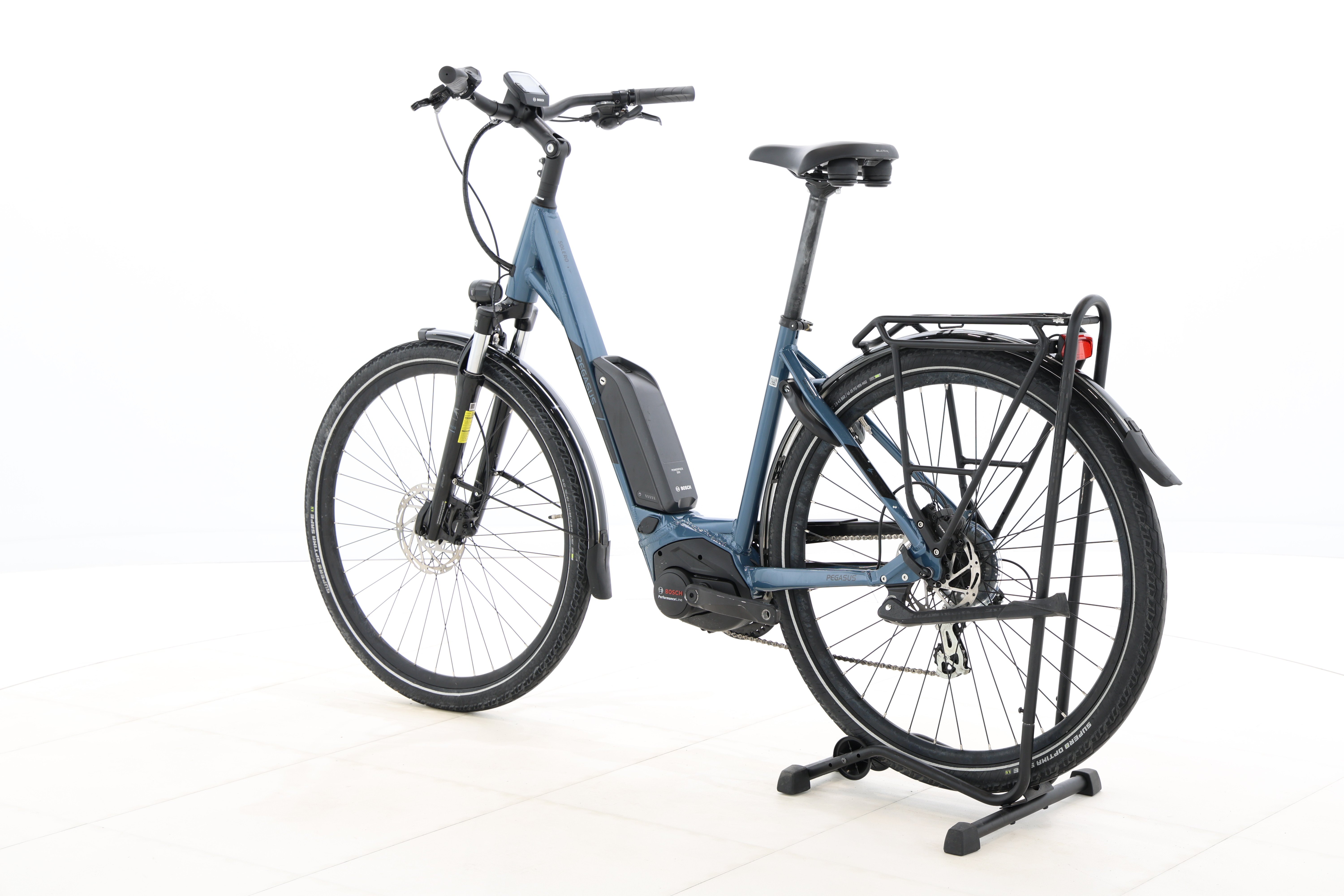 e227dac6-cd00-4a96-adec-43209fbf1943