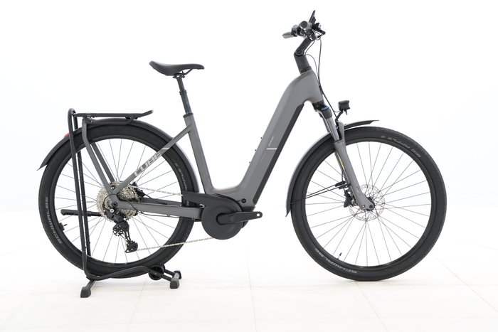 Cube Kathmandu Hybrid Pro 800 2025