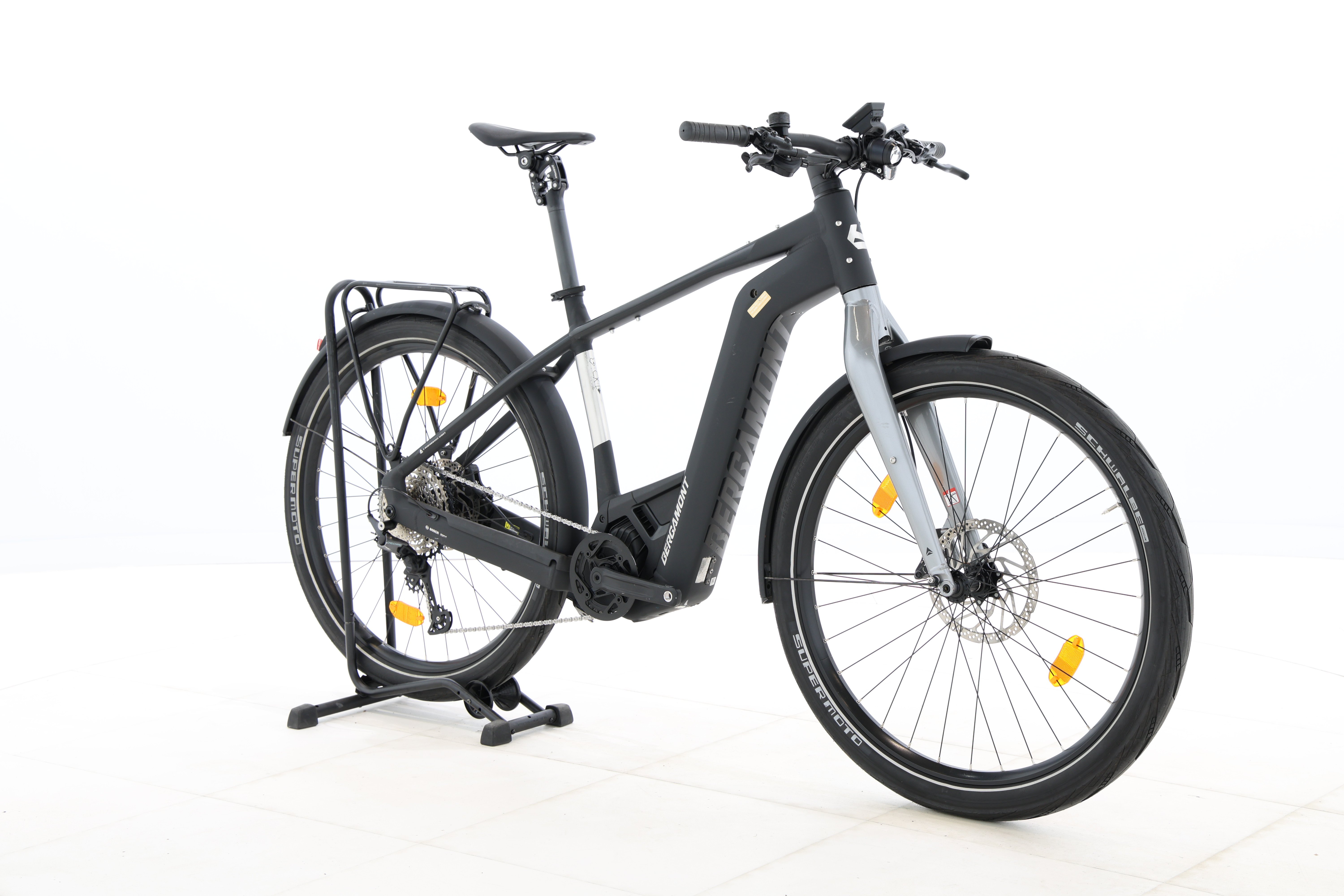 d8140945-2afb-4301-b3c2-6a625b2b6bb2