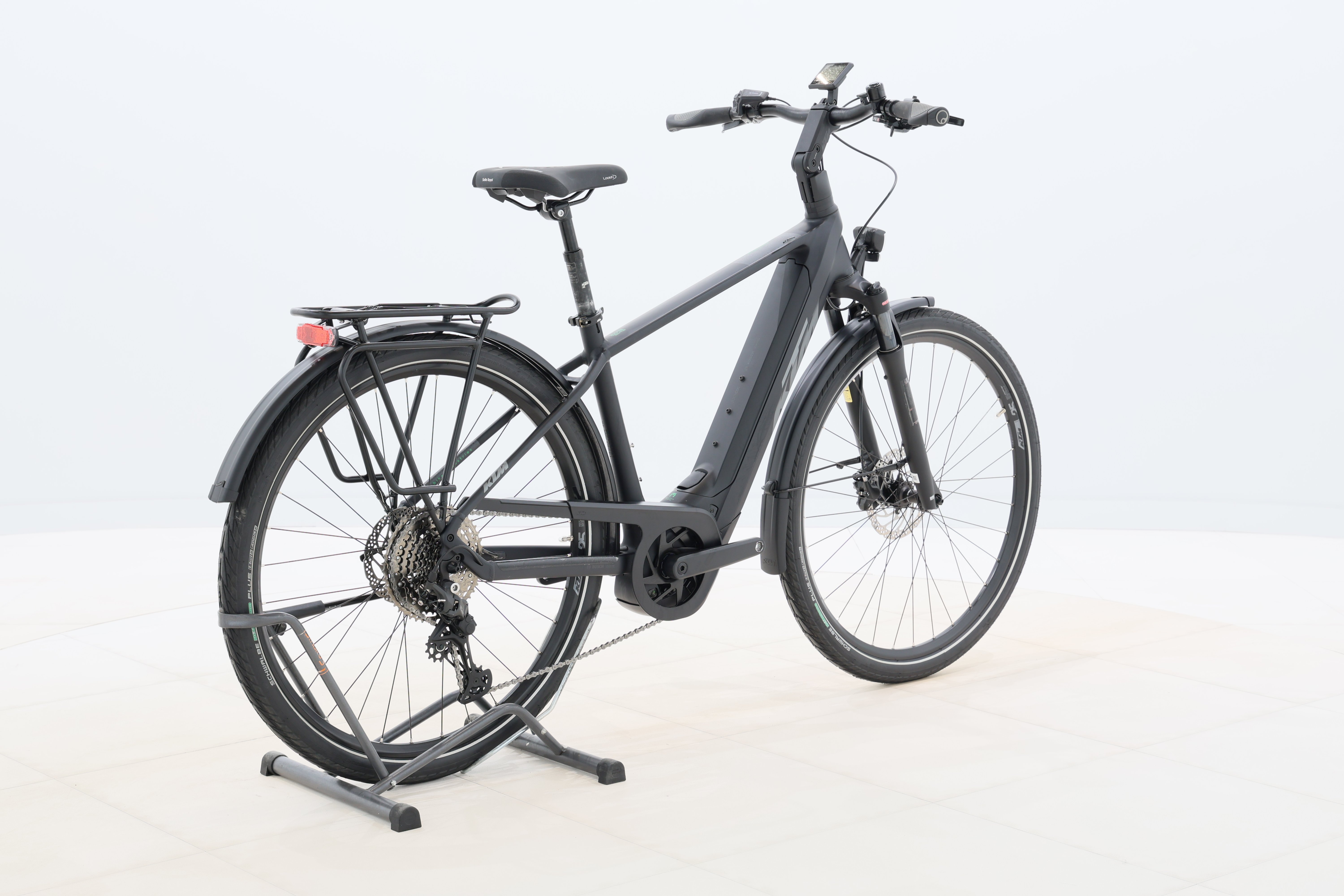 93806839-f20b-4c8d-8f5e-de577414c2f2