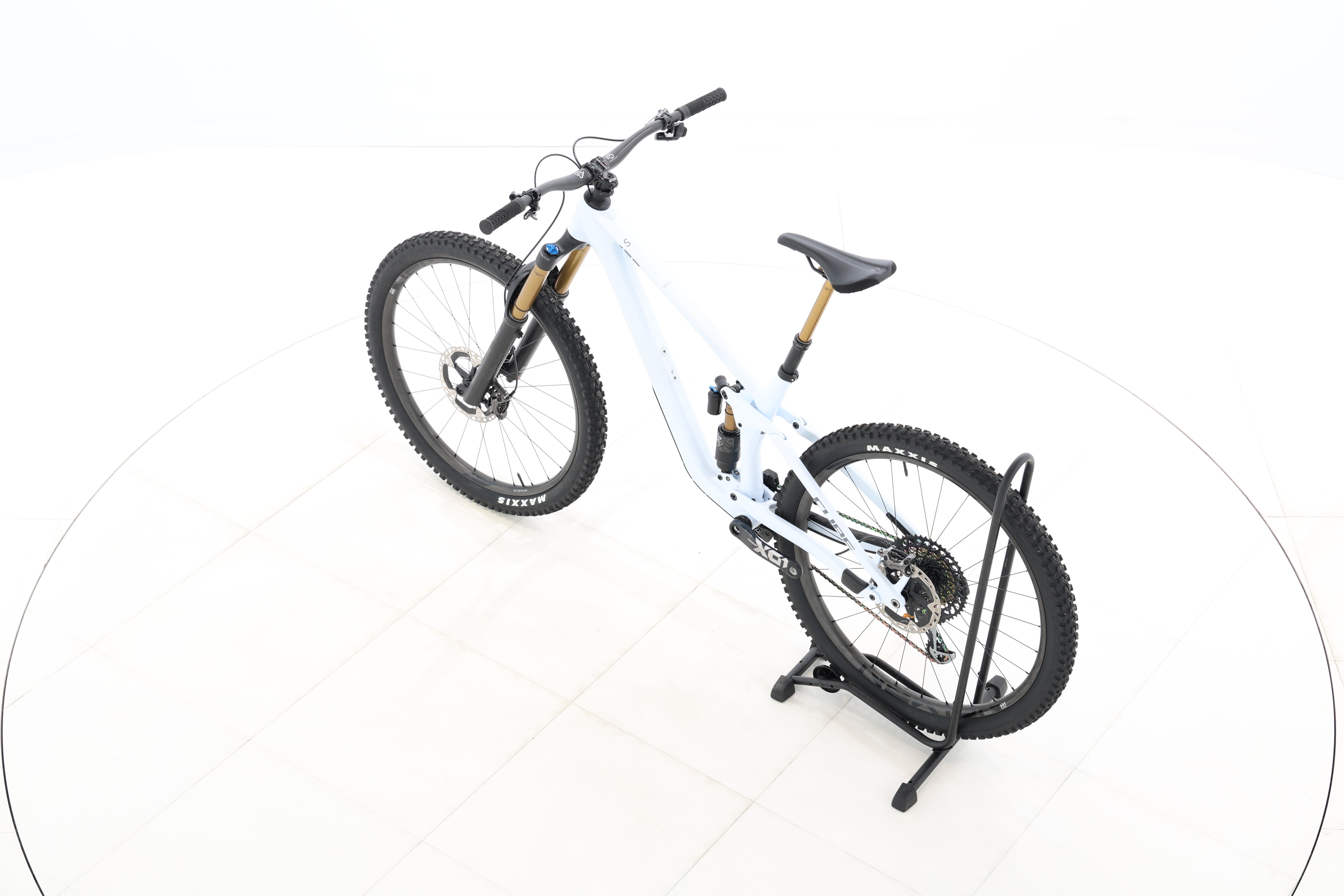 7bc418f4-996b-4e51-9936-f93b33164e2d