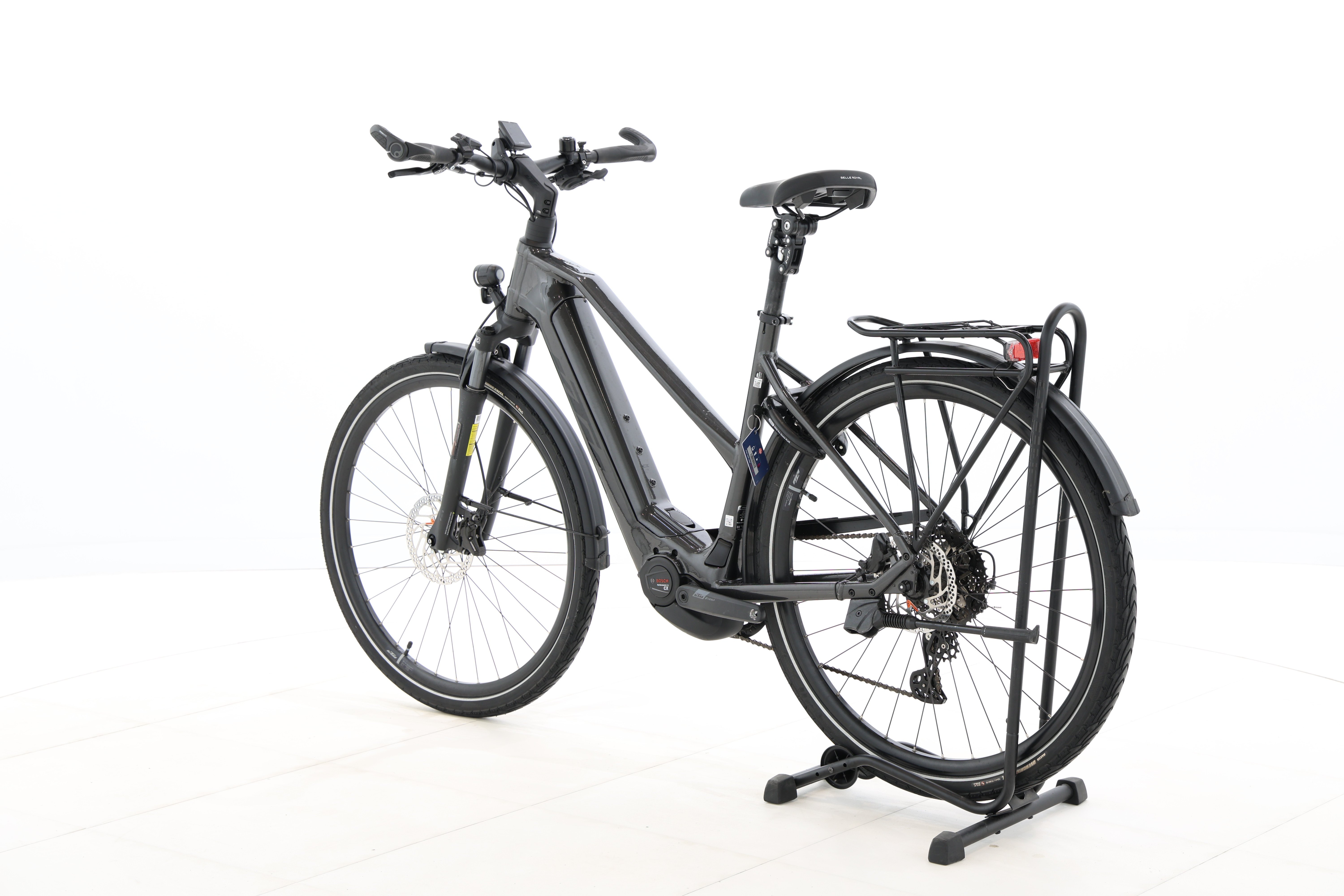 ef654746-758e-4a22-b099-2ff97b3506f3